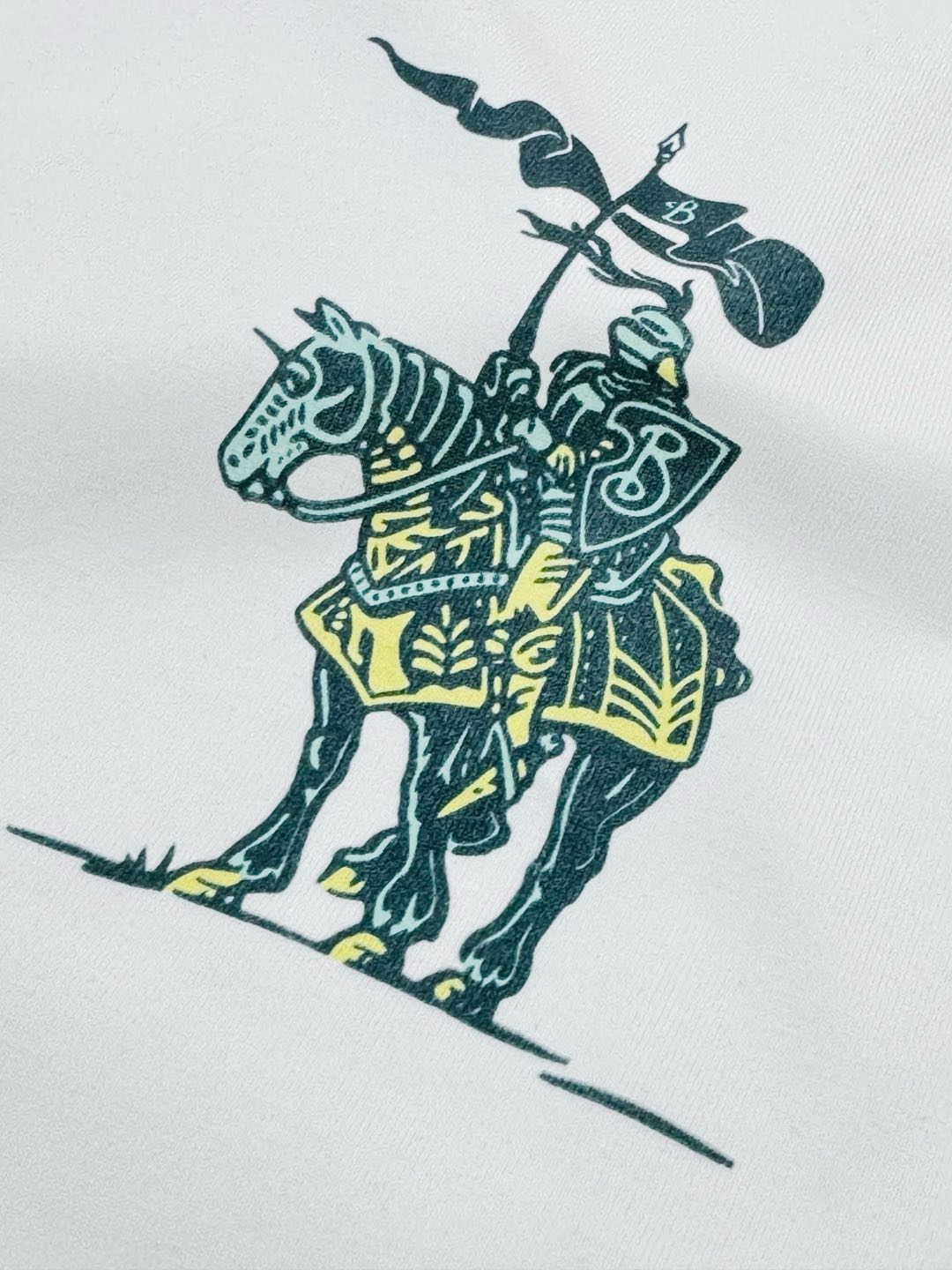 
⚜️BBR*25s原单爆款圆领T恤🔥男女同款！精致3D王牌战马印花工艺.简单又高级！一款最基础的单品得