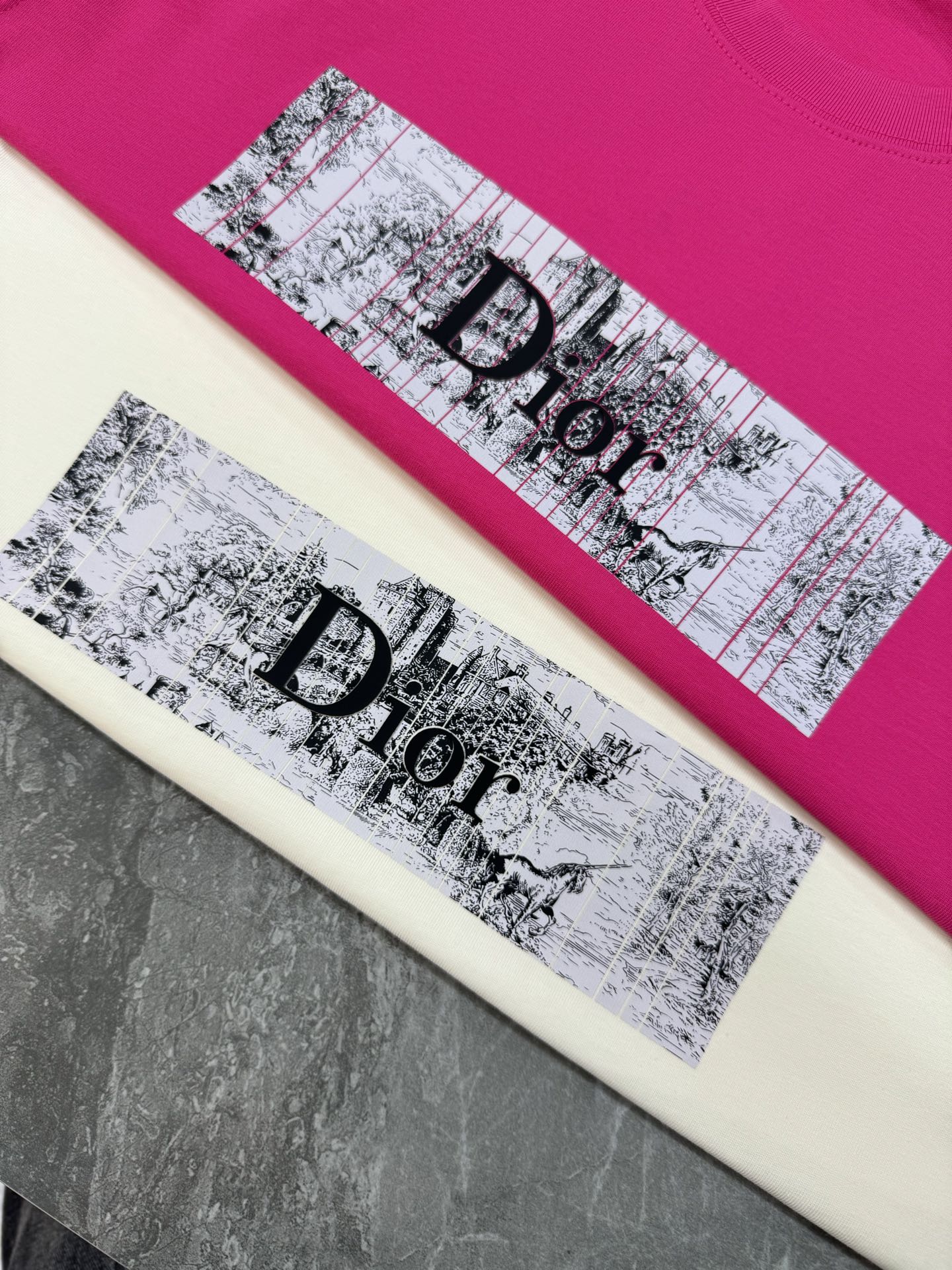 
⚜️DIO*R迪-奥25s新款情侣圆领T恤！胸前新款3D爆裂感立体硅胶印花.300g甄选100%纯棉质