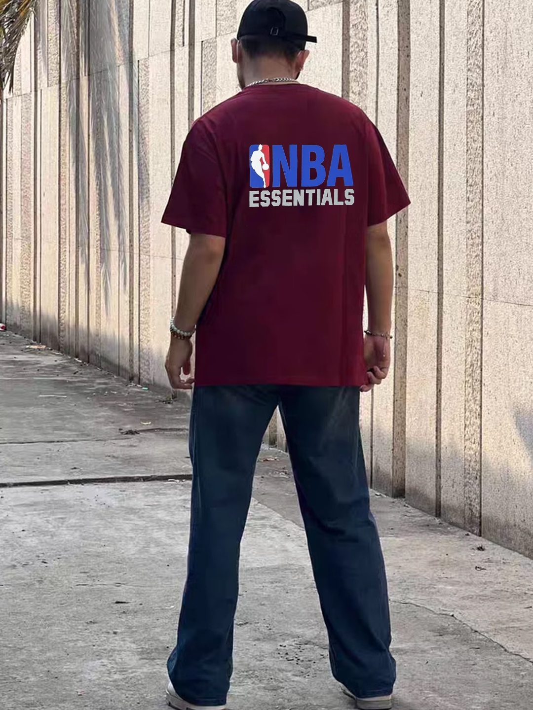 
⚜️ ESSENTIAL*联名NBA潮牌T恤.25s新款推荐！男女同款～极简风街头美学创造经典！重磅来