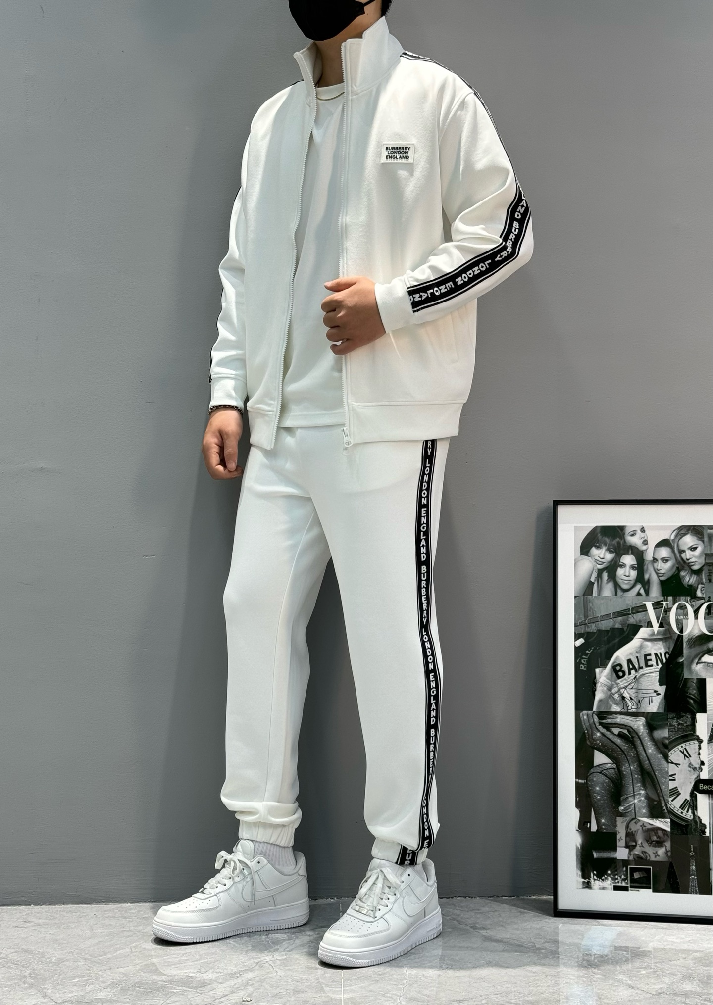 
⚜️BBR*巴宝-莉2025s新品天丝休闲裤.可搭配套装！黑白灰搭配全新设计理念.秋冬季节新一季力推运