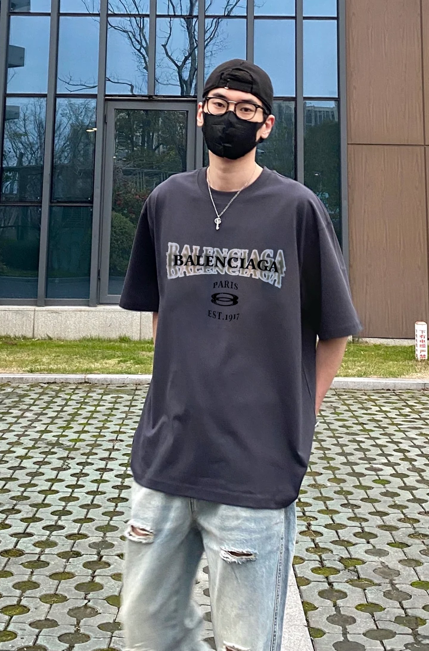 
⚜️balenciag*巴黎25s新款圆领T恤.重水洗潮牌T恤！男女同款～不同工艺呈现不一样的视觉感受