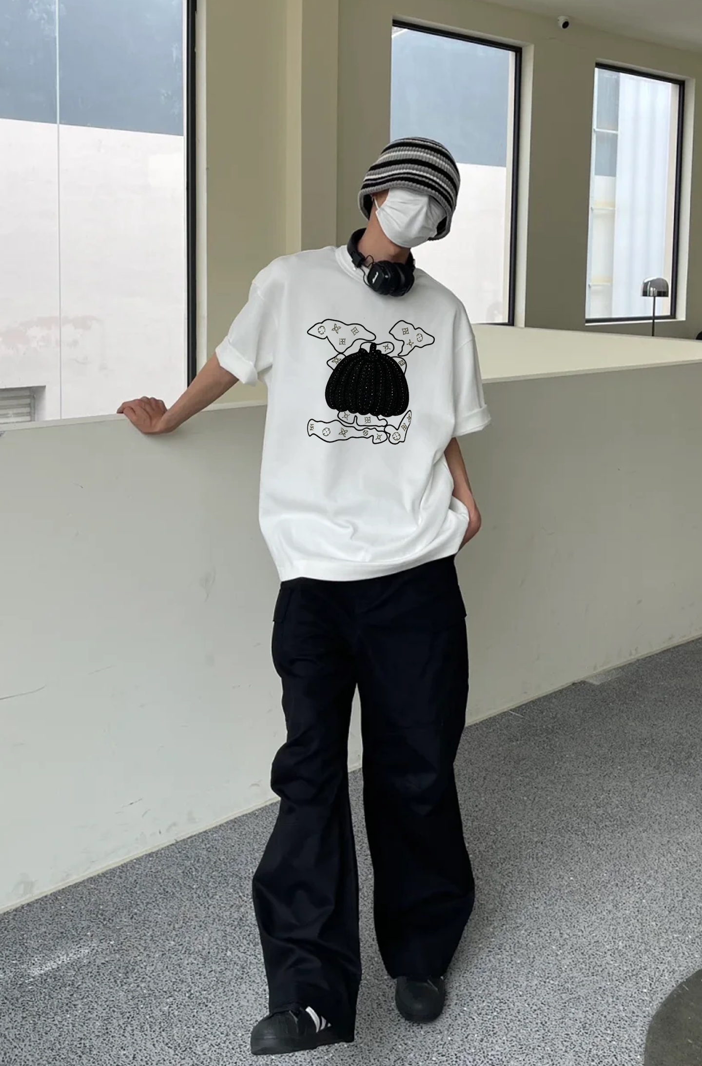 
⚜️驴牌*25s新款圆领潮牌T恤.男女同款！高端的印花精致细腻，潮牌lv南瓜系列丰富色彩搭配简直太完美