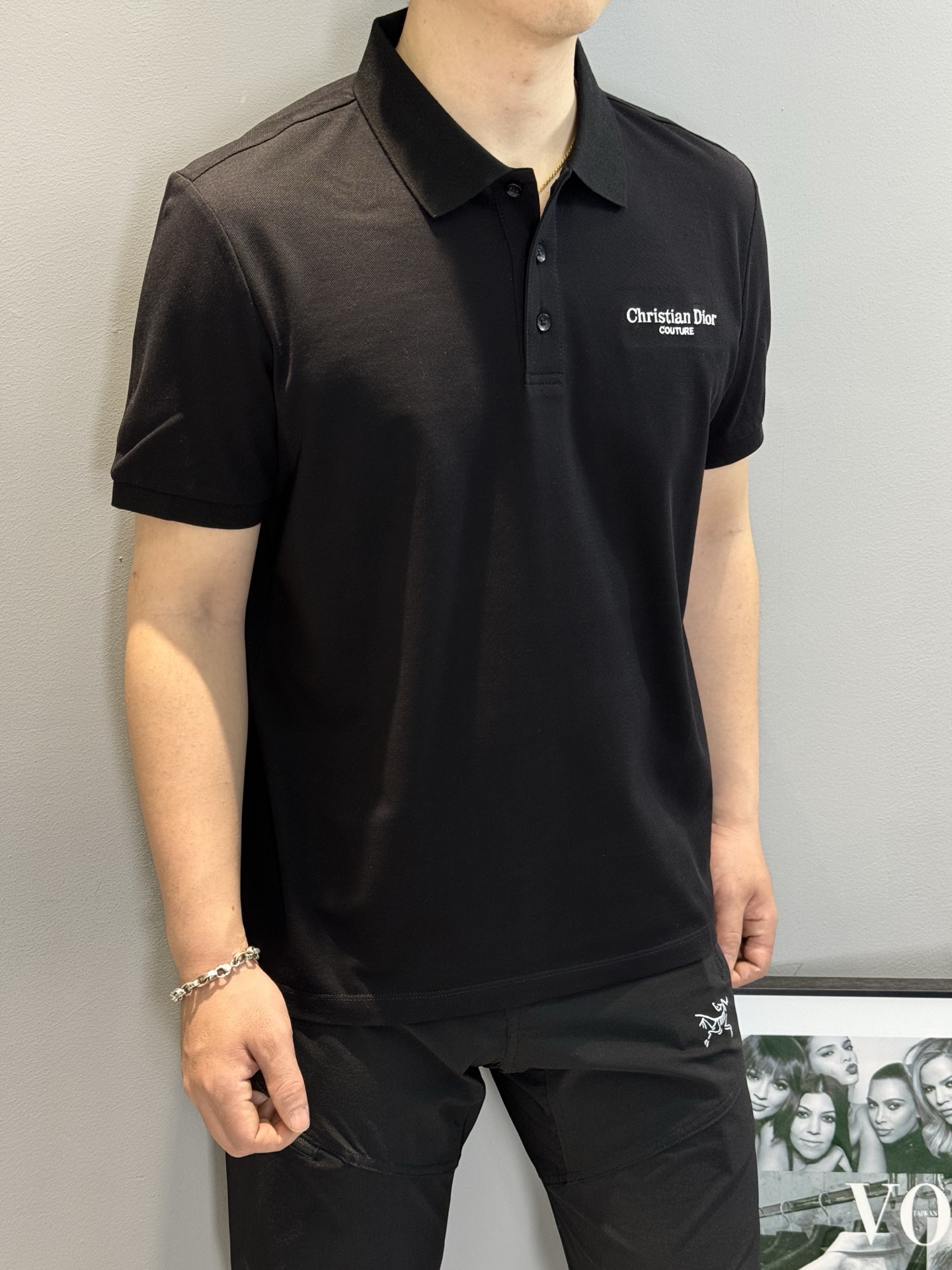 
⚜️Christian Dior 2025s新款推荐.胸前经典刺绣POLO衫.采用哑光线进口绣花机器 