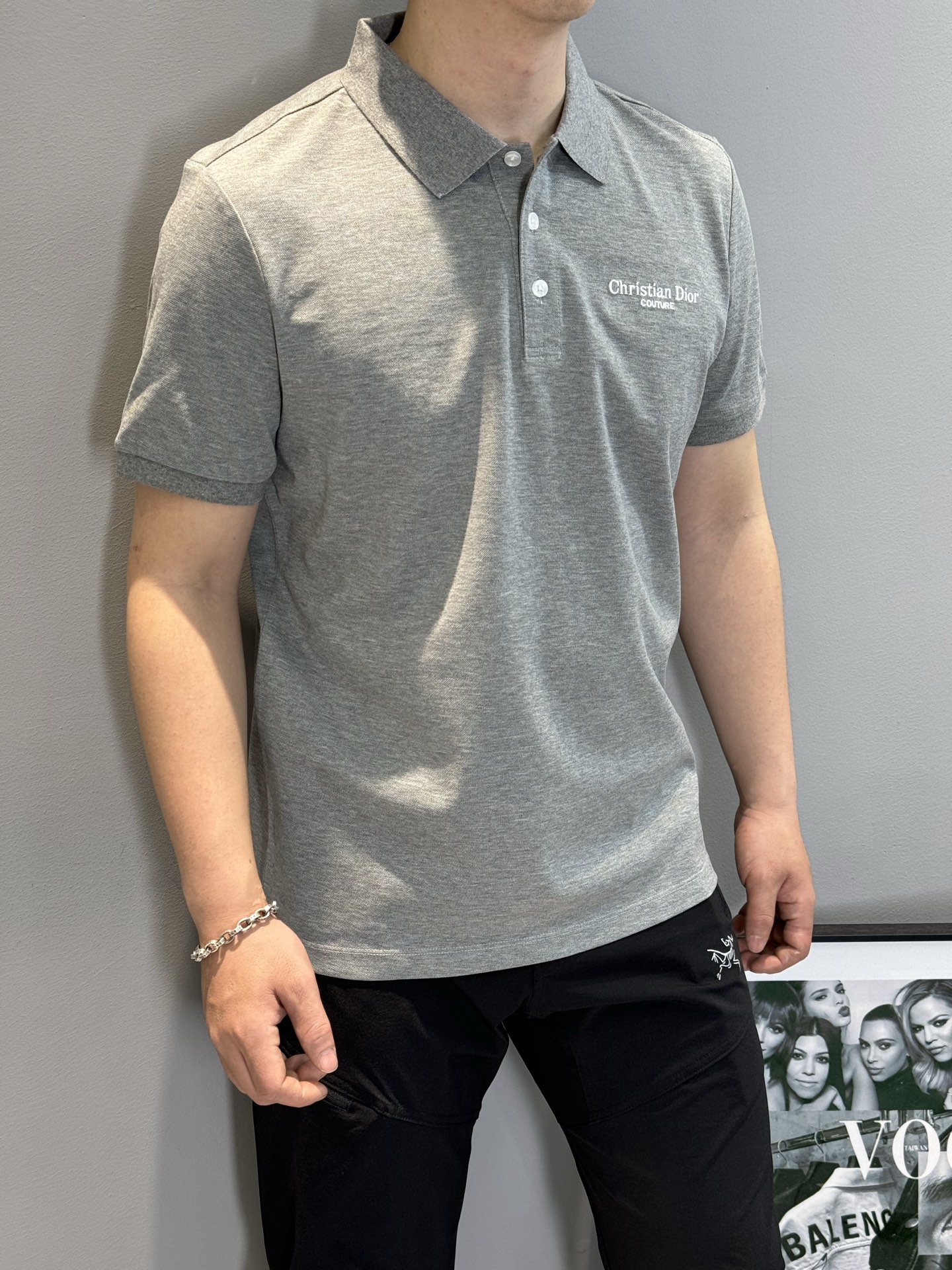 
⚜️Christian Dior 2025s新款推荐.胸前经典刺绣POLO衫.采用哑光线进口绣花机器 