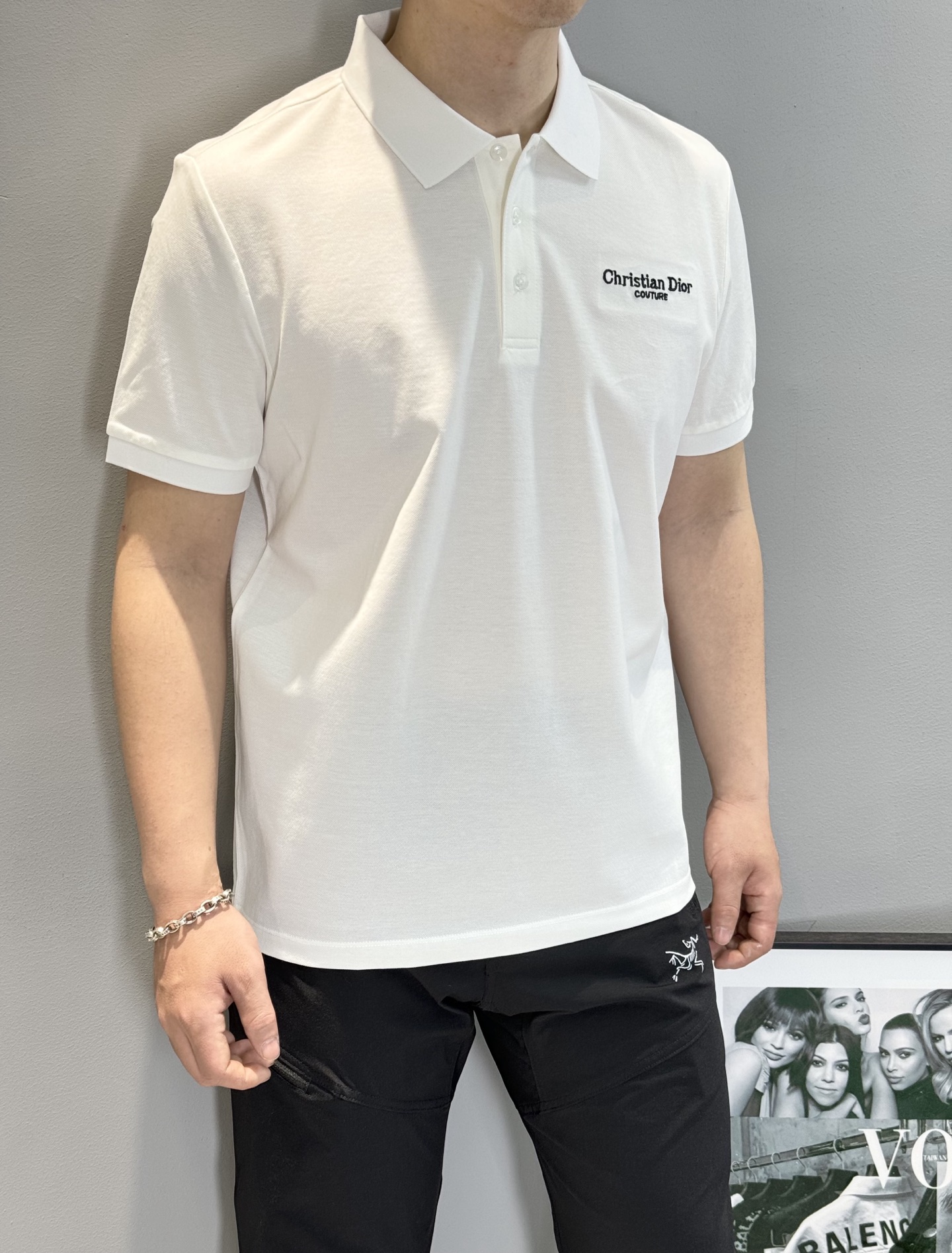 
⚜️Christian Dior 2025s新款推荐.胸前经典刺绣POLO衫.采用哑光线进口绣花机器 