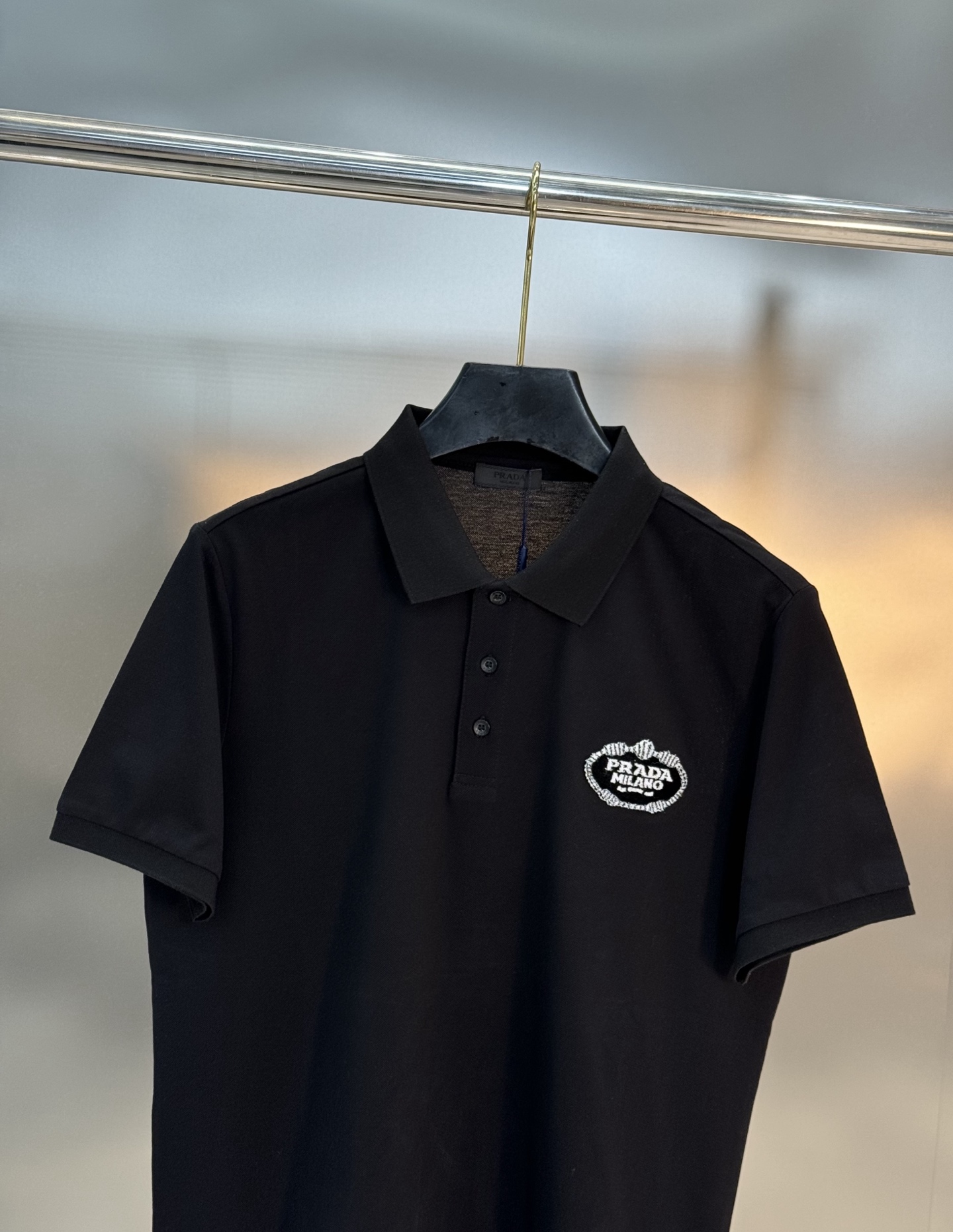 
⚜️PRAD*A普拉-达2025ss夏季新款 logo男士翻领Polo衫！经典商务男款，简约时尚大气不