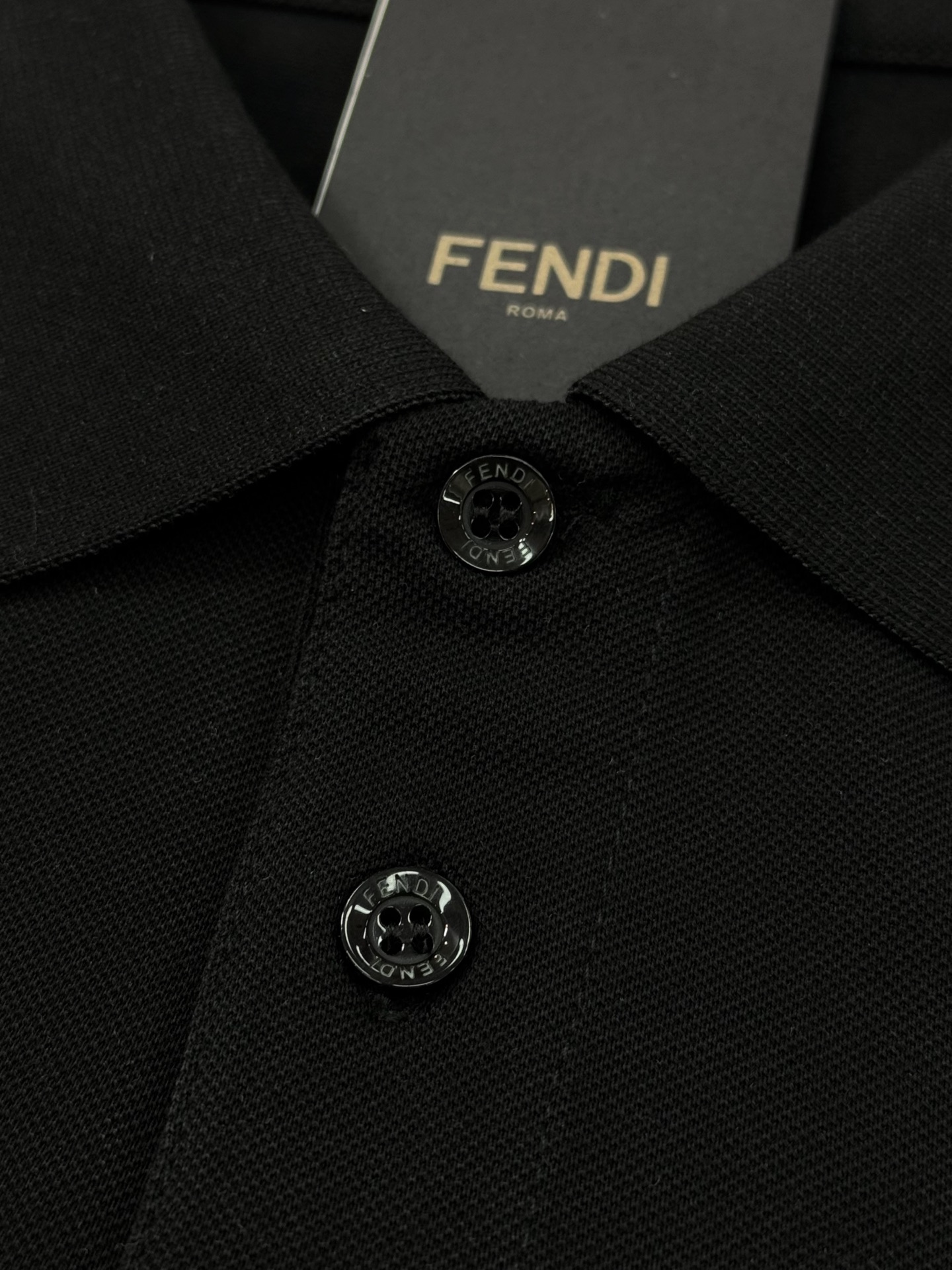 
⚜️FEND*芬-迪25s夏季男士休闲POLO.经典小怪兽.打造灵动生趣的品牌力量…让品牌更具看点与规