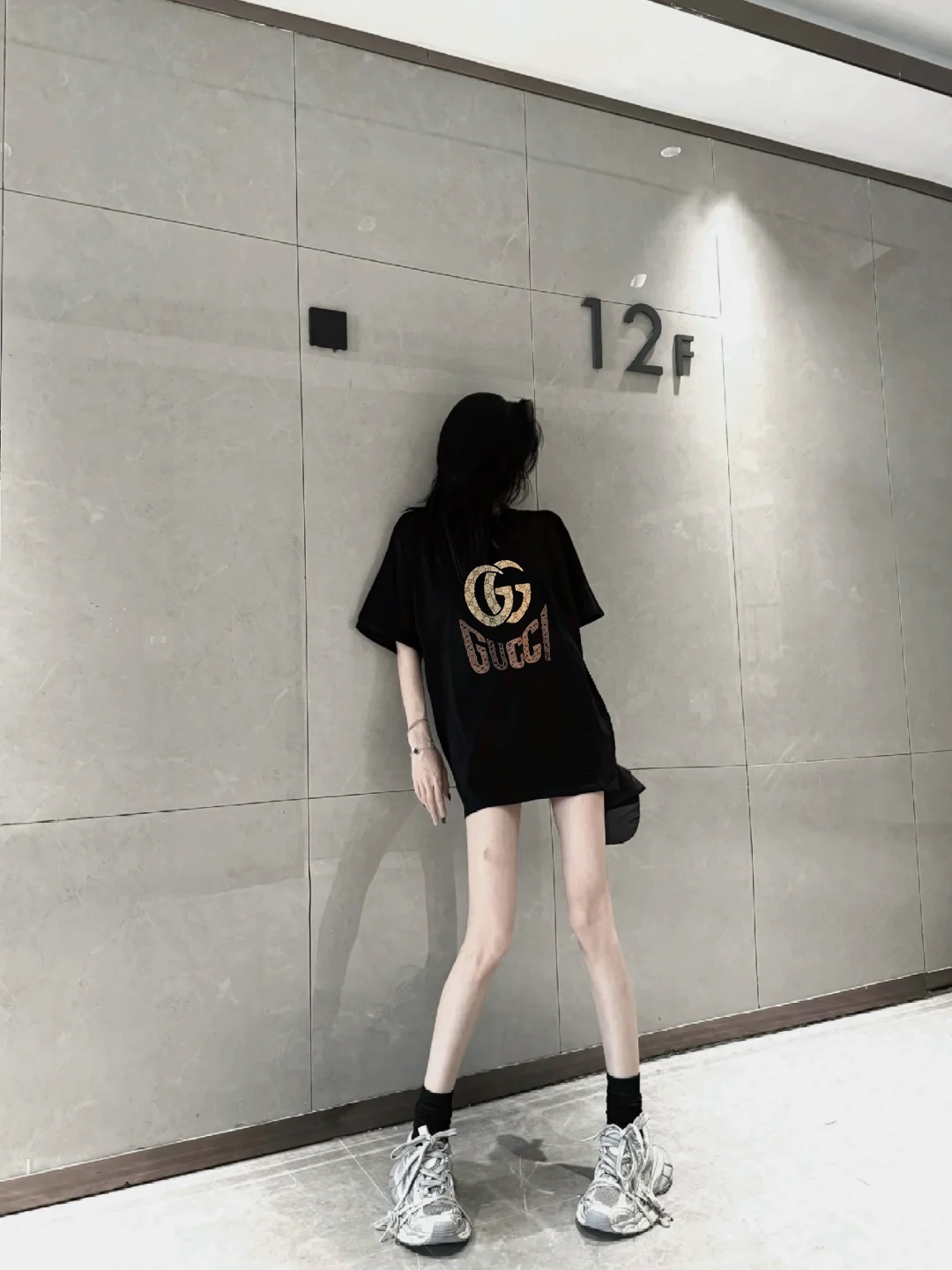 
⚜️GUCC*潮牌25s新款圆领T恤.男女同款～潮人必备！胸前定制品牌图形烫画工艺.双层工艺色彩层次分