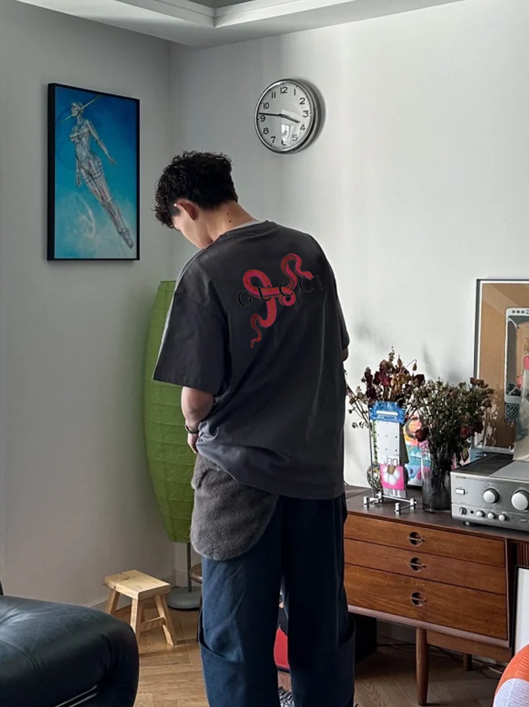 
        GUCC*潮牌25s新款圆领T恤.蛇年特供.男女同款～爆款必推得意胸口及后备定制印花工