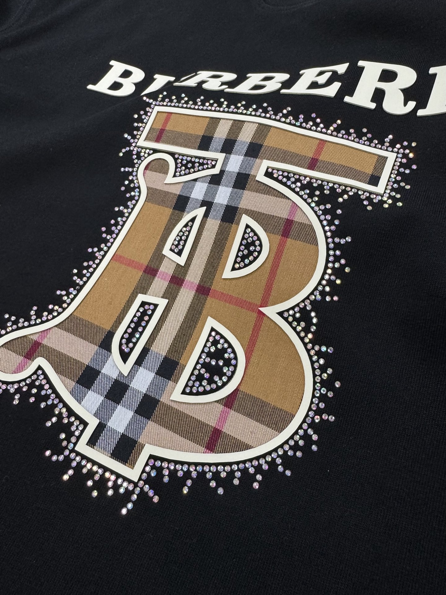 
        BBR*burberr*巴宝莉25s春夏新款T恤.宽松版型男女同款！经典TB造型.搭配