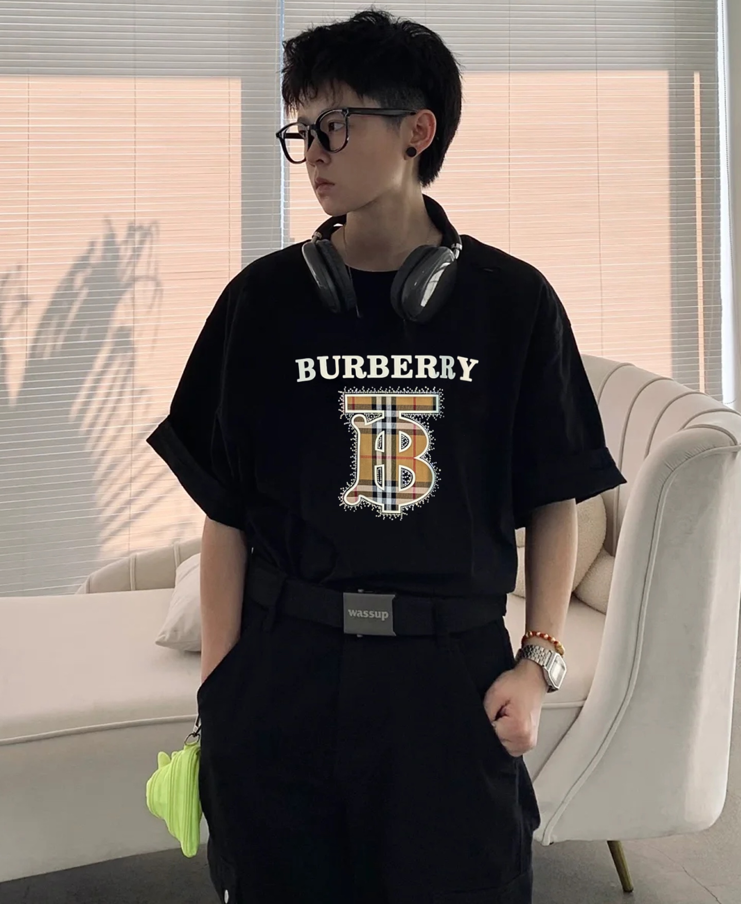 
        BBR*burberr*巴宝莉25s春夏新款T恤.宽松版型男女同款！经典TB造型.搭配