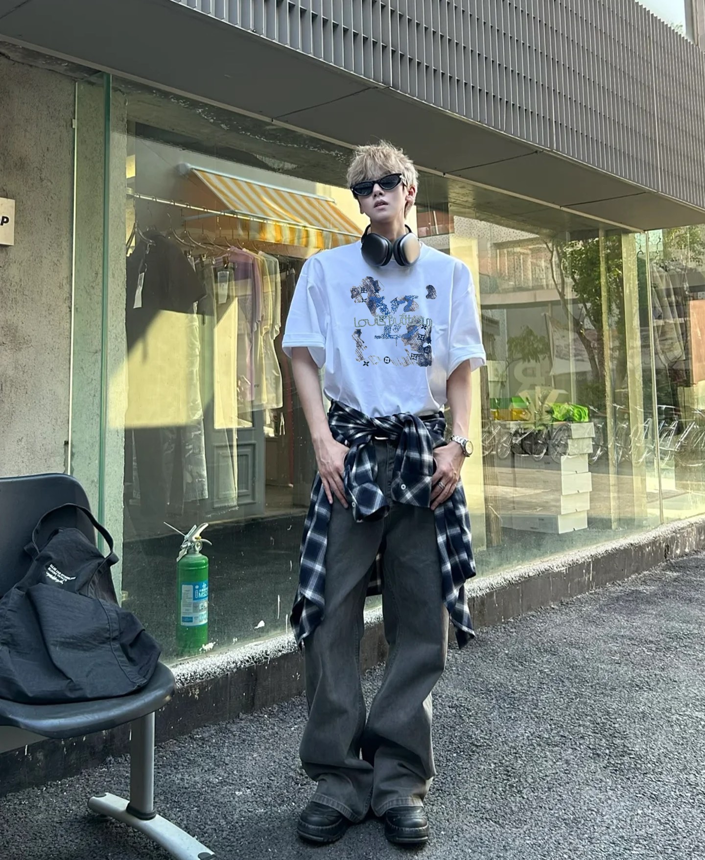 
        驴牌*25s新款T恤.男女同款！减龄风格满贯～撞色层次风格的新世纪充满阳色彩！！！经典