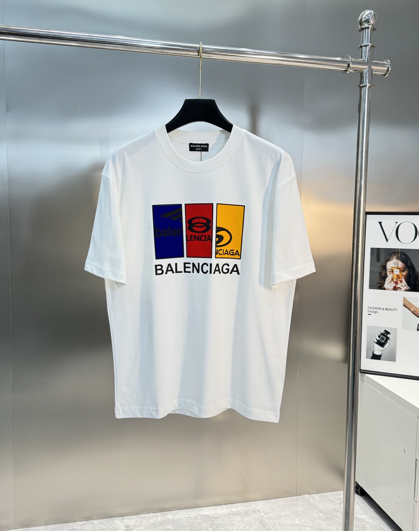 
        BALENCIAG*巴黎25s新款T恤.字母印花经典百搭纯棉短袖.男女同款.品牌字母色