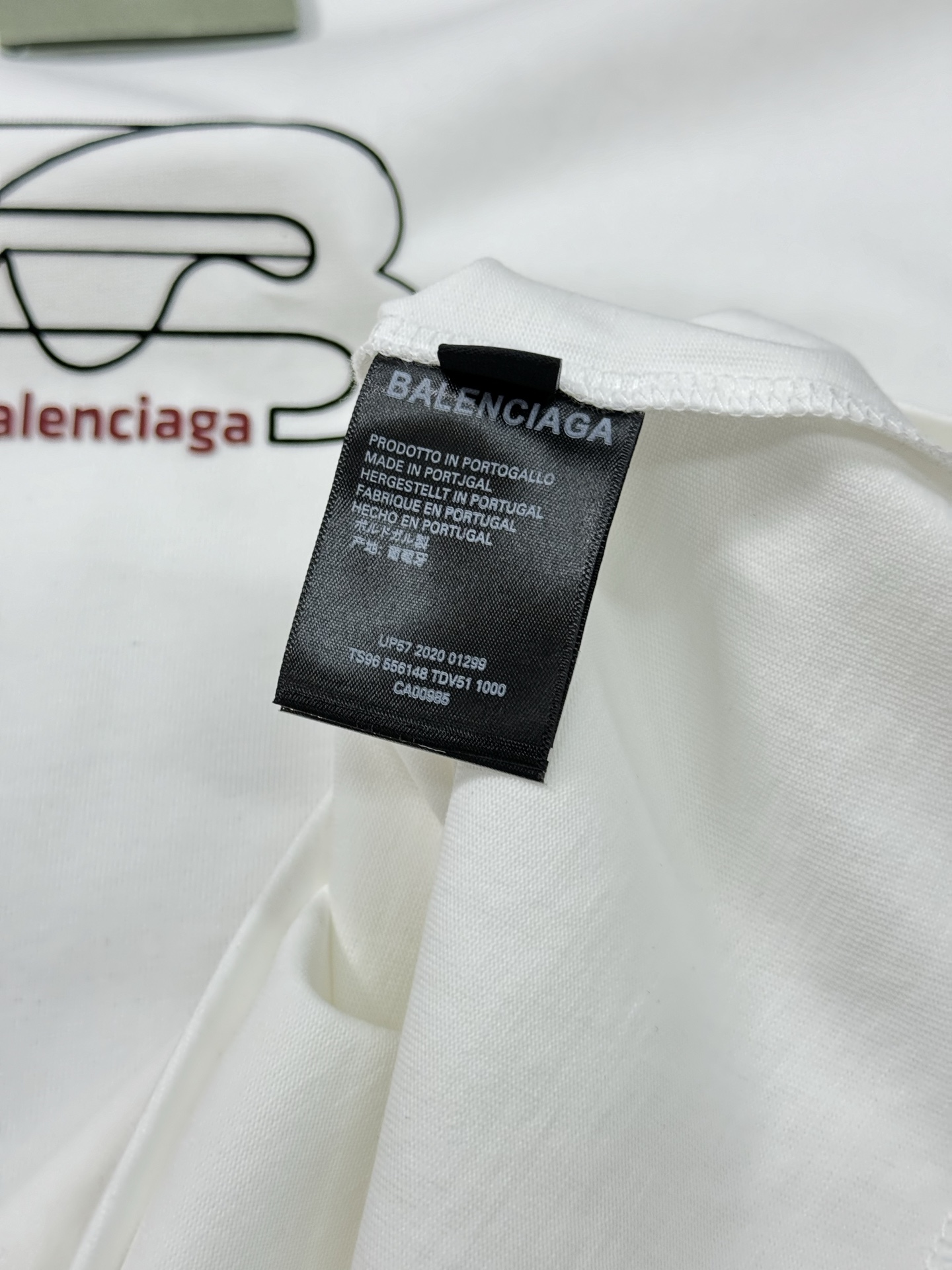 
        Balenciag*巴黎25s新款圆领T恤.潮牌T恤！男女同款～不同工艺呈现不一样的视