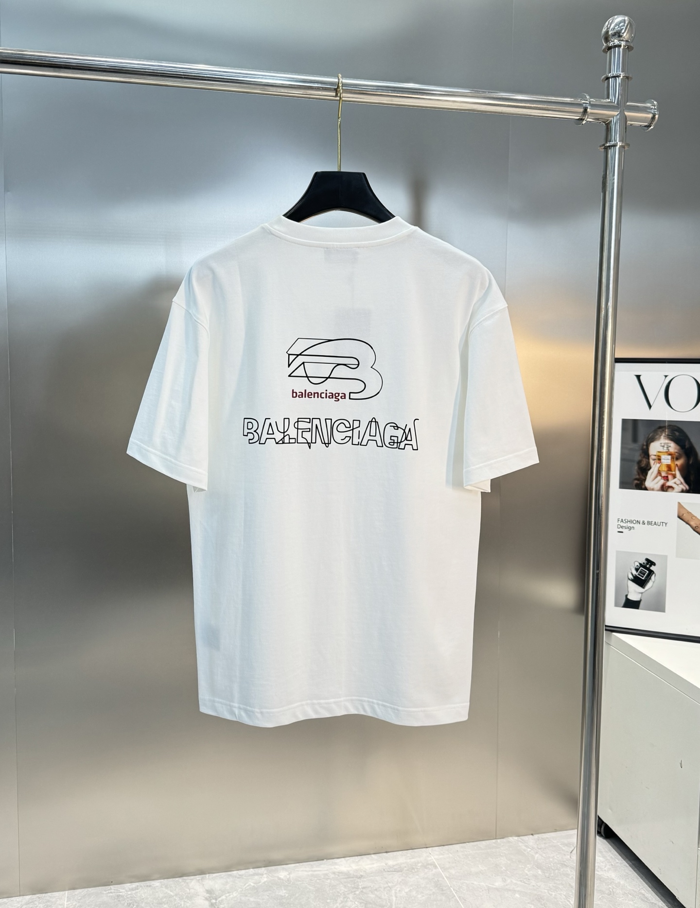 
        Balenciag*巴黎25s新款圆领T恤.潮牌T恤！男女同款～不同工艺呈现不一样的视