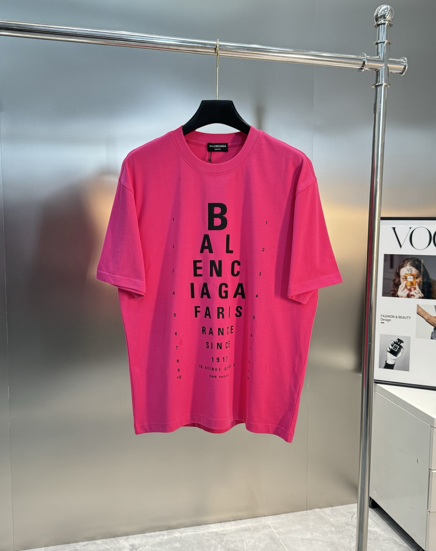 
 BALENCIAG*巴黎世*25s新款T恤.男女同款推荐！高克重300g纯棉面料，柔软舒适.透气吸汗