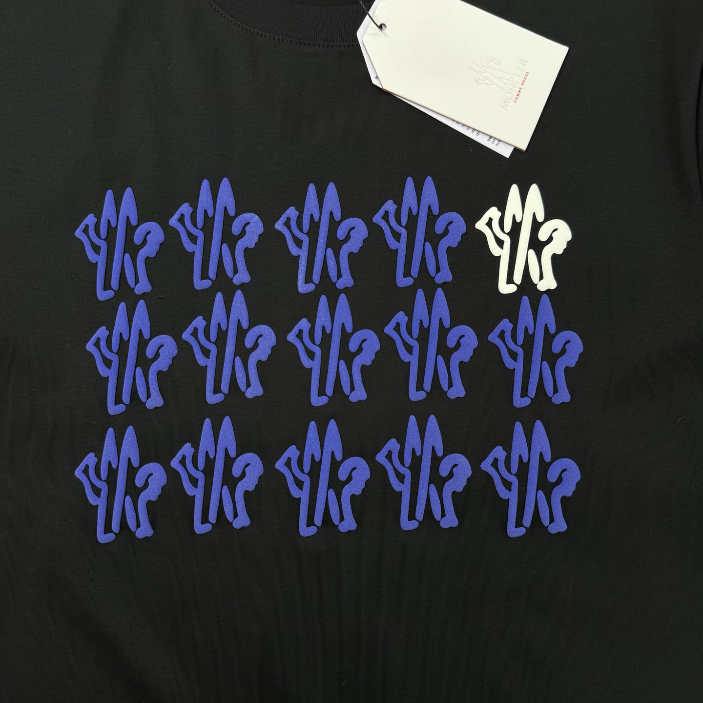 MON CLE*蒙-口25s夏季新款圆领短袖.品牌图形LOGO辨识度鲜明超级走心！！！袖子搭配经典小帽子