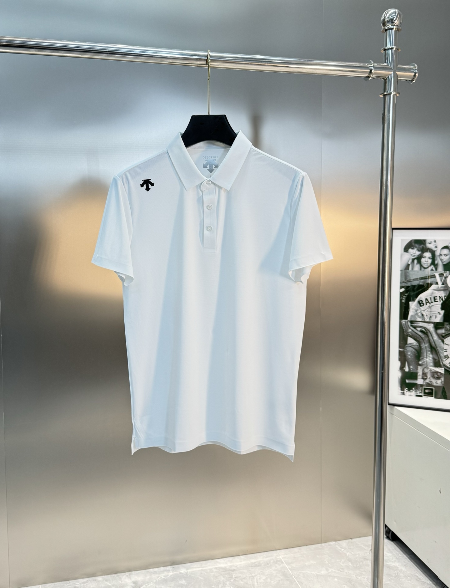 DESCENT*迪桑-特25s夏季男士休闲POLO，无缝技术！颜值代表作，肩部硅胶立体LOGO点缀，袖口