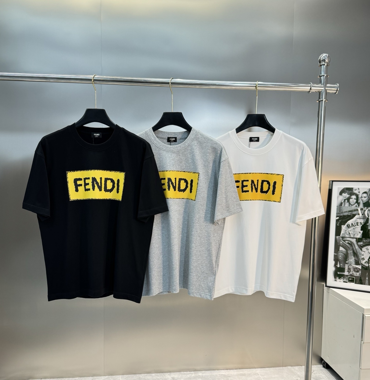FEN*I 芬*迪25s新款FD家族FF男女同款短袖T恤,男女同款百搭…标志性FD黄LOGO值得自留和