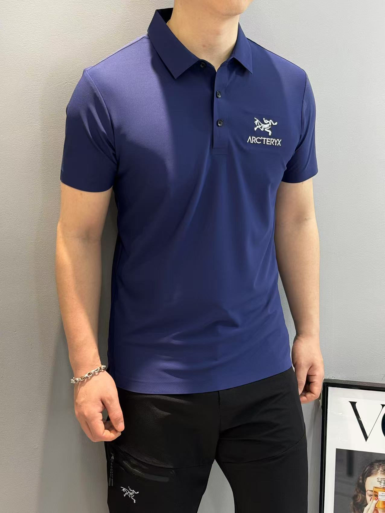 ARC'TERY*X始祖-鸟25s夏季男士休闲POLO，经典款式.颜值代表作，胸口3D精致绣花画龙点睛.