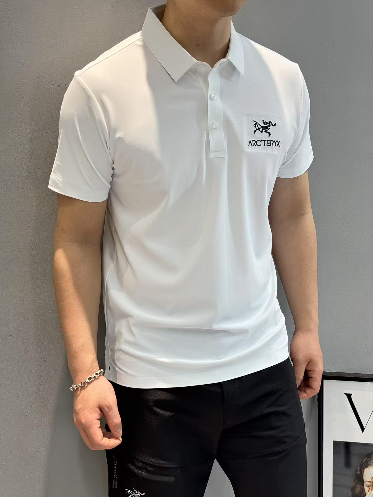 ARC'TERY*X始祖-鸟25s夏季男士休闲POLO，经典款式.颜值代表作，胸口3D精致绣花画龙点睛.