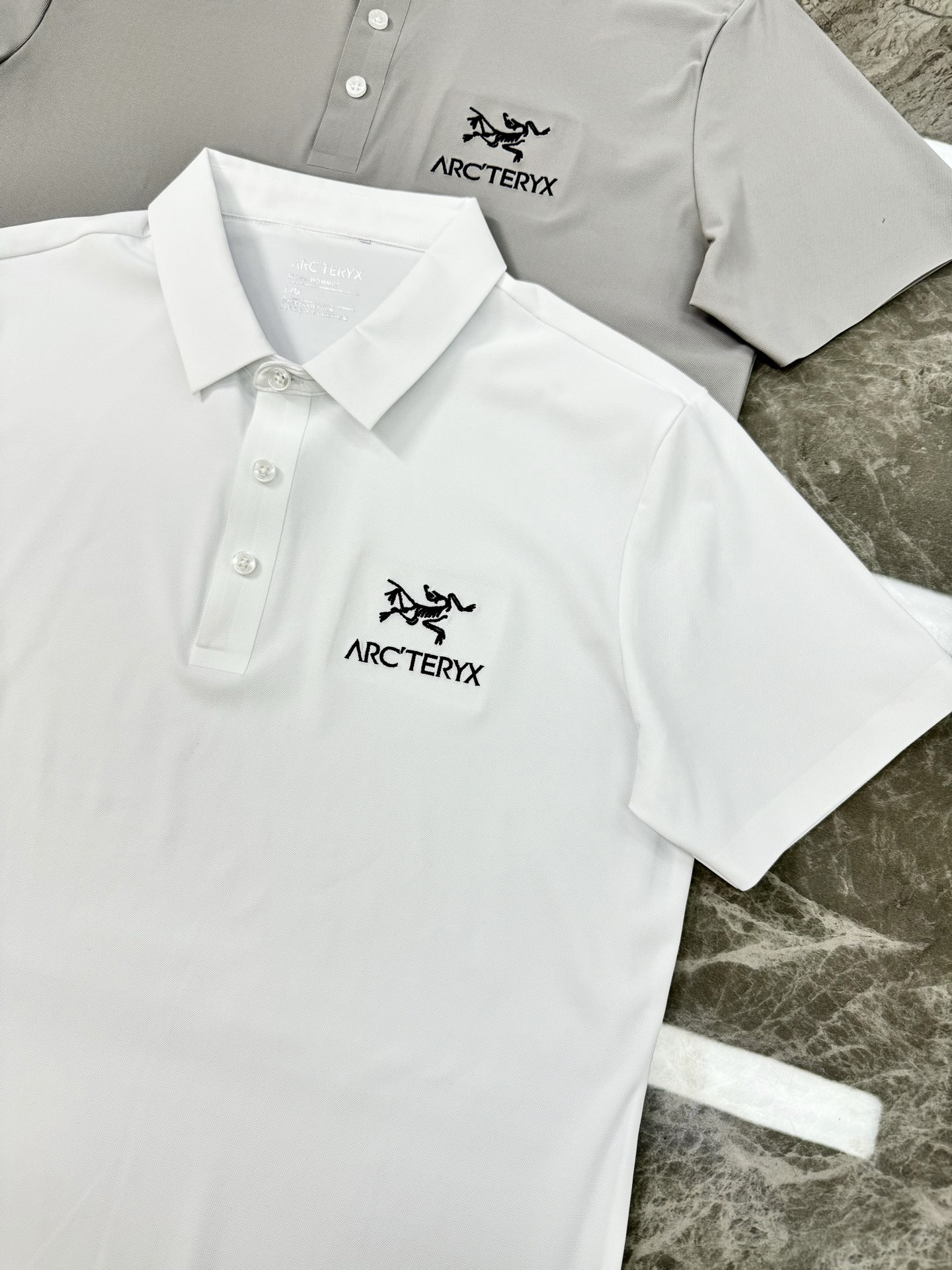 ARC'TERY*X始祖-鸟25s夏季男士休闲POLO，经典款式.颜值代表作，胸口3D精致绣花画龙点睛.
