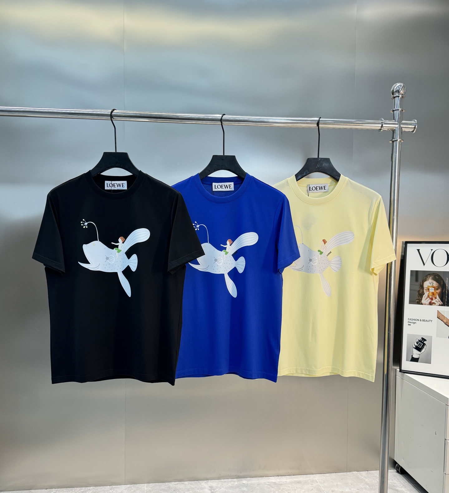 漫画感。经典升级，25年必定🔥LOEW*罗意威-25s春夏新款圆领短袖......个人非常看好的一个款，