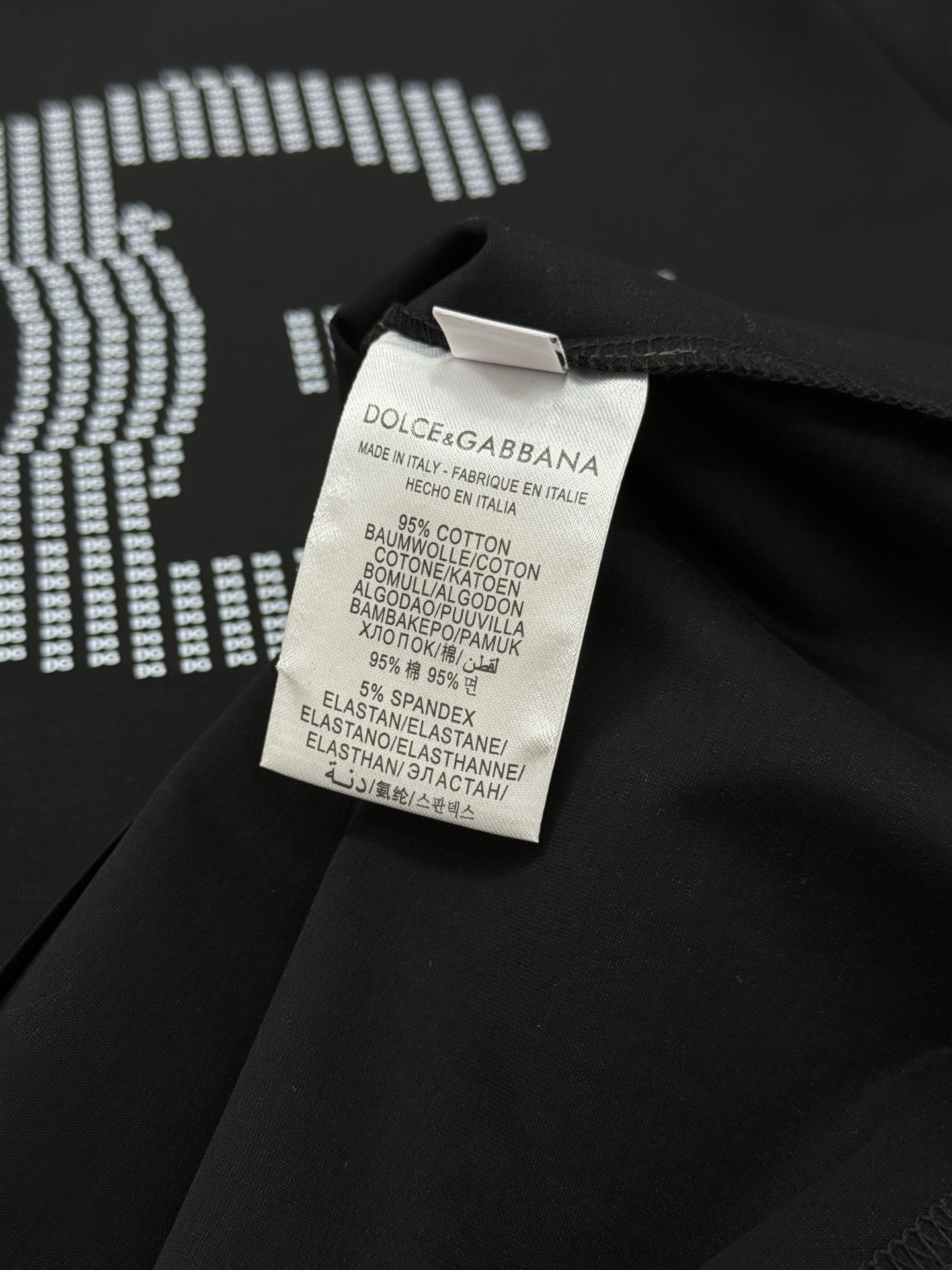 D&G*杜嘉班纳25s夏季新款丝光棉T恤.高街颜值担当，前胸立体造型DG凸出形象，高温烫画.极具代表性.