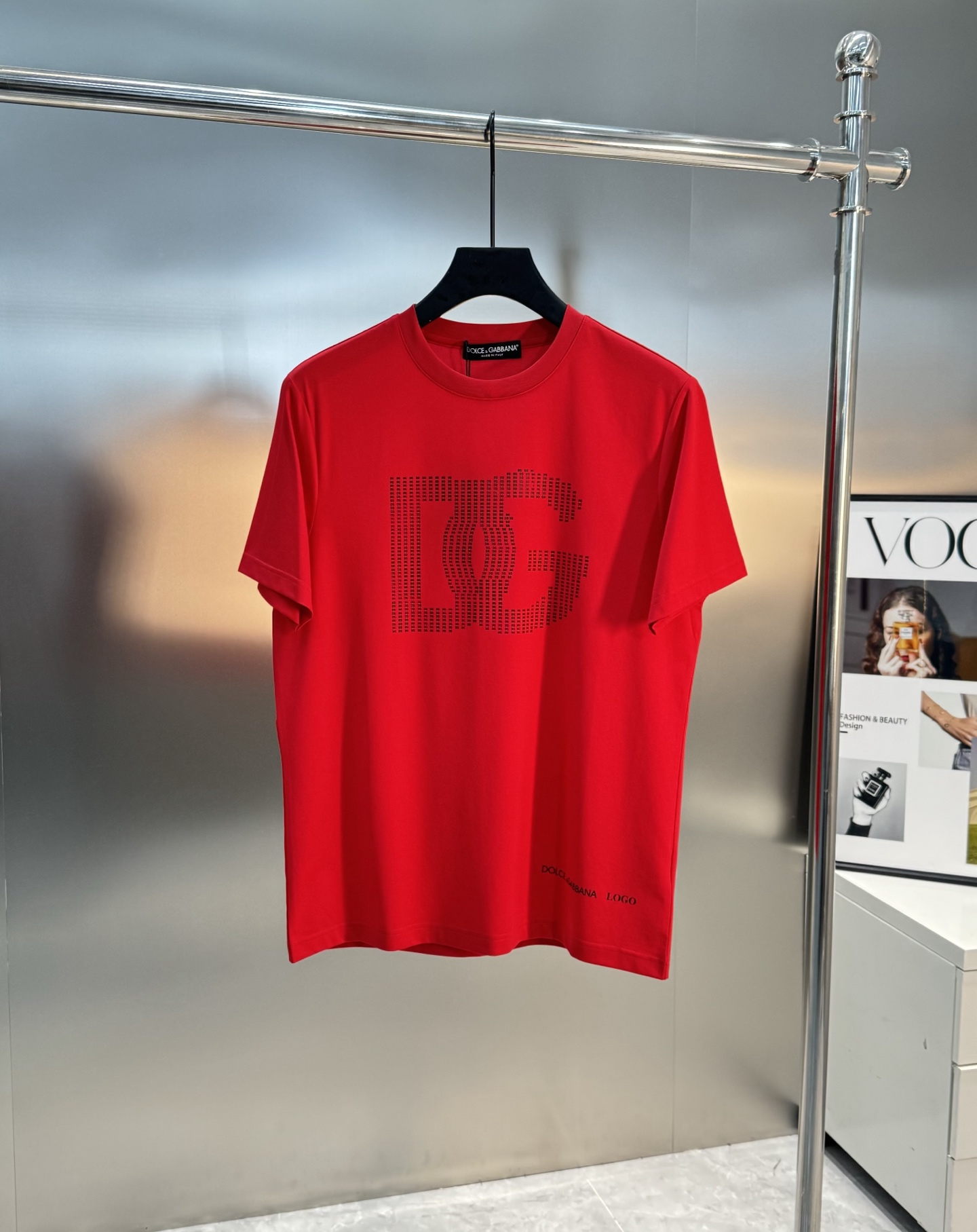 D&G*杜嘉班纳25s夏季新款丝光棉T恤.高街颜值担当，前胸立体造型DG凸出形象，高温烫画.极具代表性.