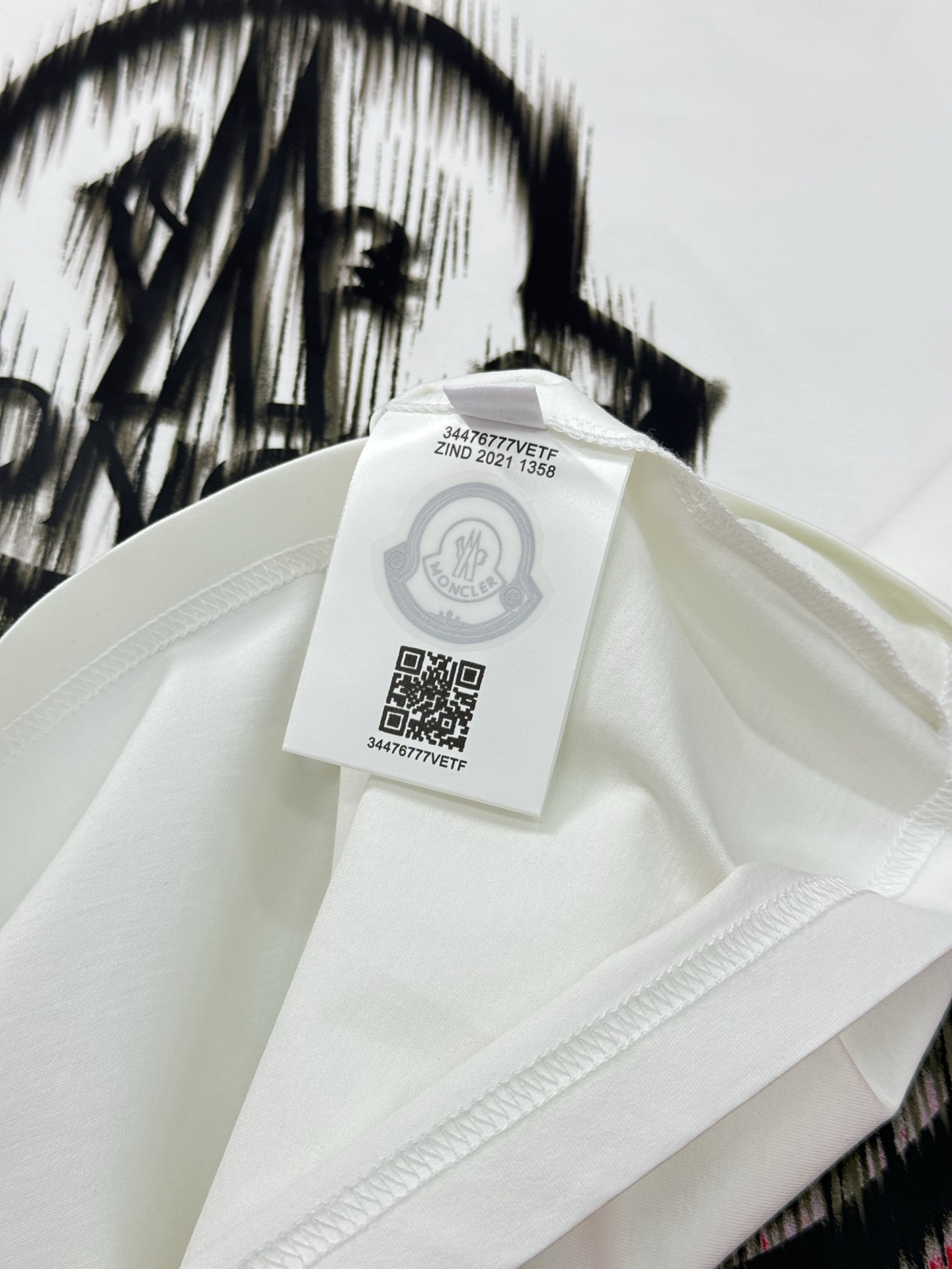 MON CLE*蒙-口25s夏季新款圆领短袖.品牌图形LOGO辨识度鲜明超级走心！！！袖子搭配经典小帽子