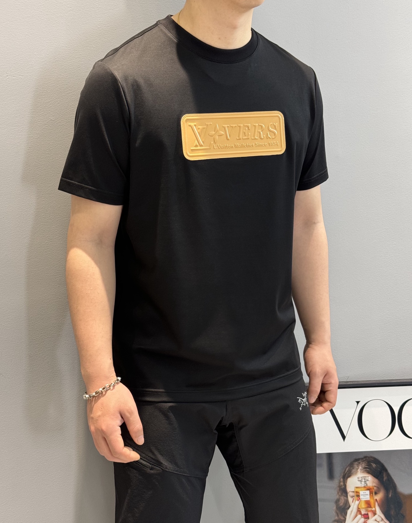   ⚜️驴牌*25s春夏新款丝光棉T恤.经典品牌标识.订制品牌.字母立体造型.高级上档次！优选190g丝