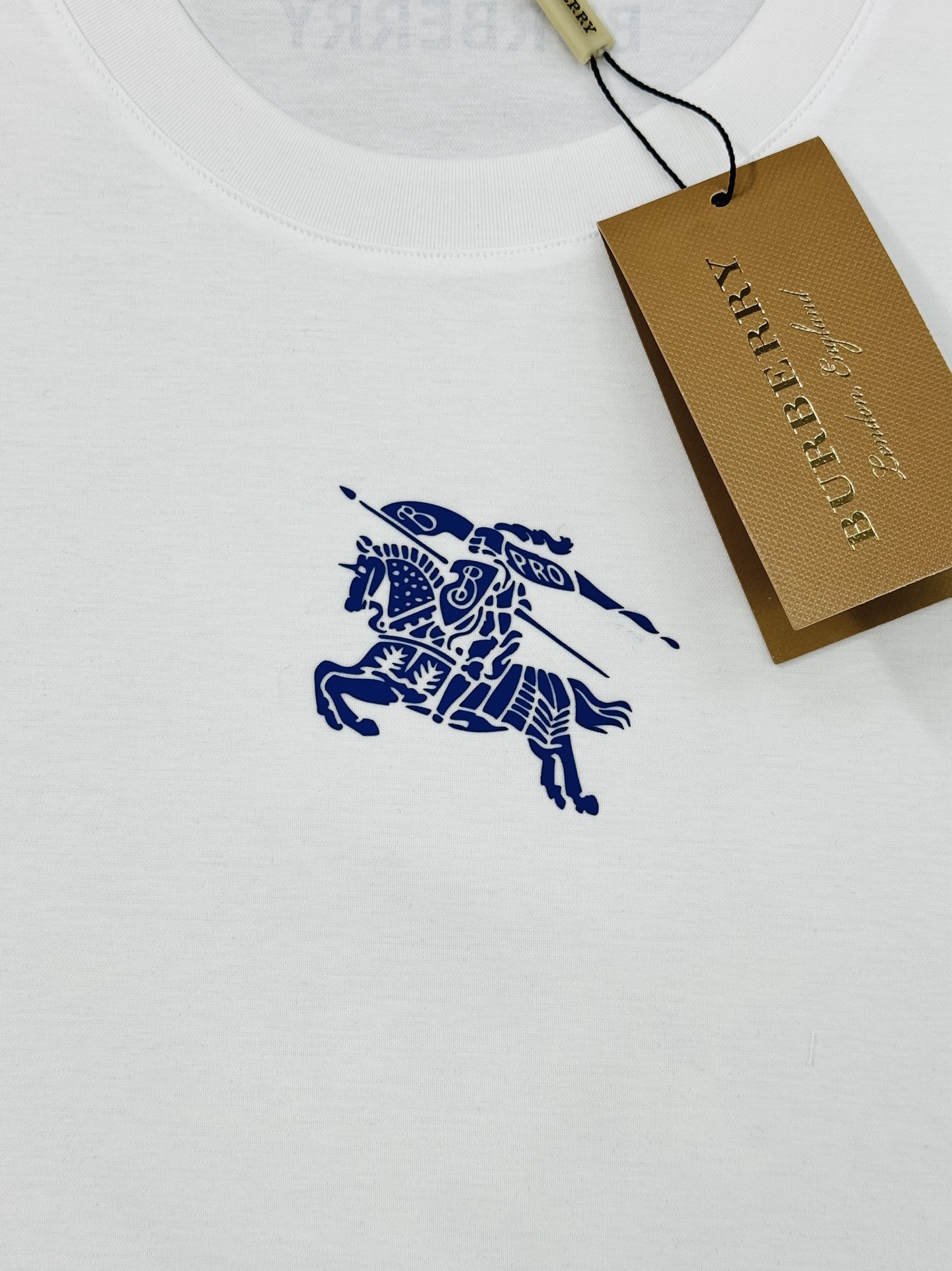   ⚜️BBR*巴宝-莉25s新款原单T.春夏来袭～轻熟男最爱款式！非常都市风～胸口经典战马立体烫画工艺