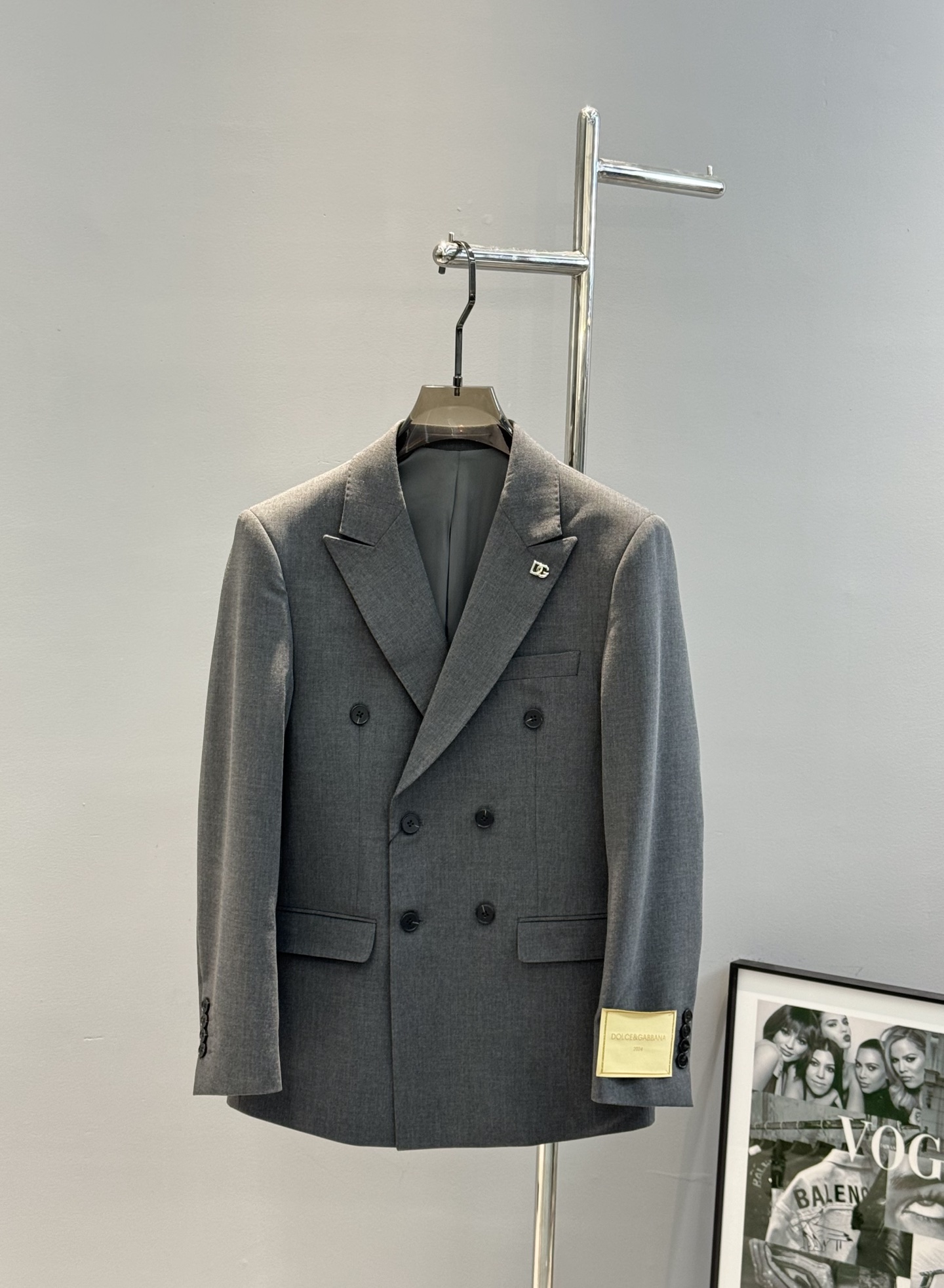 Dolce & Gabbana Men's Business Suit - Slim Fit, Wrinkle-Resistant 3 i1742652640689 9155 0 1