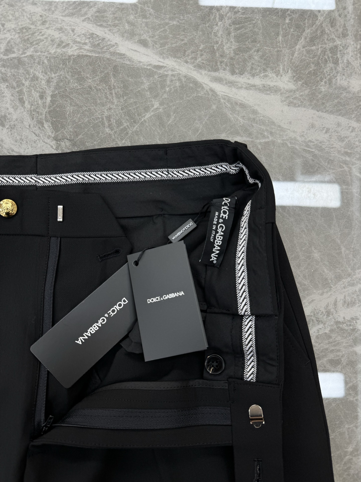 D&G*杜嘉-班纳2025s新款男士商务套西！超高端顶尖一线成衣手工系列，西装领域里的佼佼者，世界公认的