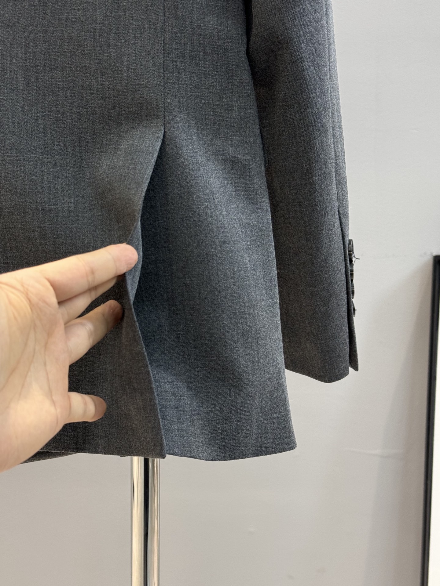 D&G*杜嘉-班纳2025s新款男士商务套西！超高端顶尖一线成衣手工系列，西装领域里的佼佼者，世界公认的