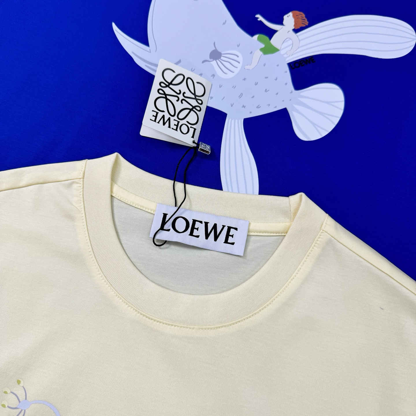 漫画感。经典升级，25年必定🔥LOEW*罗意威-25s春夏新款圆领短袖......个人非常看好的一个款，