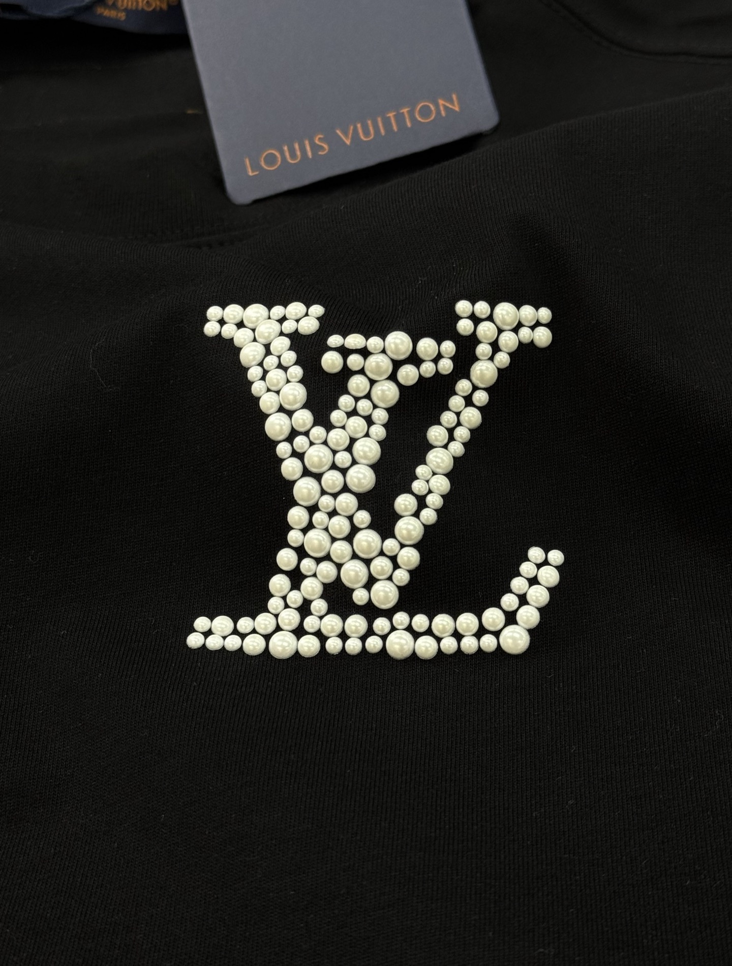 驴牌*25s新款潮牌T恤.男女同款！减龄风格满贯～烫画层次风格的新世纪充满阳色彩！！！经典字母珠片立体设