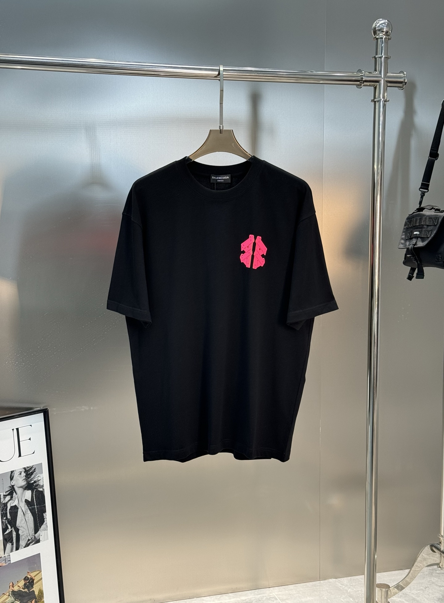 BALENCIAG*巴黎世*25s新款T恤.男女同款推荐！采用新品230g纯棉面料，柔软舒适.透气吸汗.