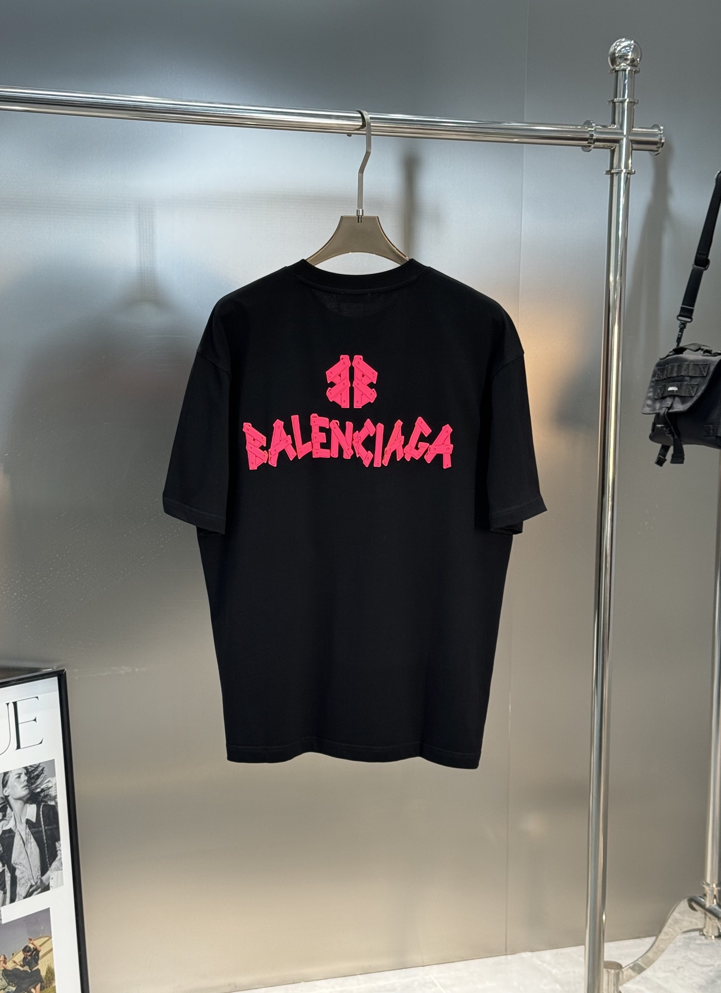 BALENCIAG*巴黎世*25s新款T恤.男女同款推荐！采用新品230g纯棉面料，柔软舒适.透气吸汗.