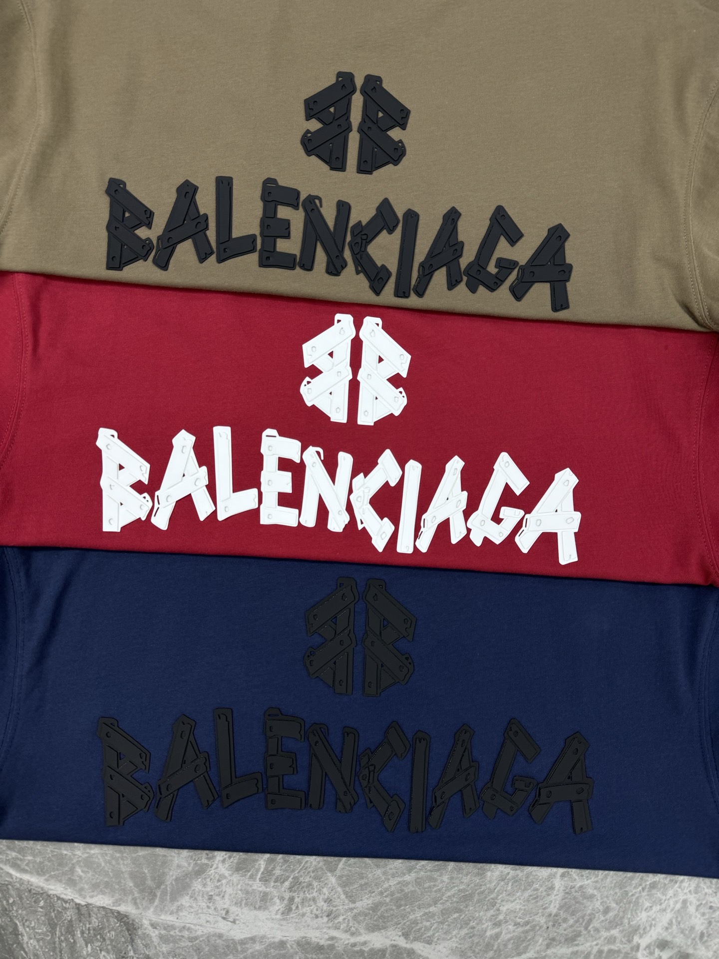 BALENCIAG*巴黎世*25s新款T恤.男女同款推荐！采用新品230g纯棉面料，柔软舒适.透气吸汗.