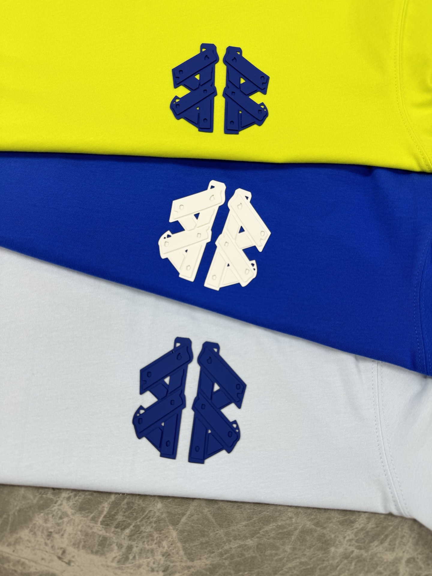 BALENCIAG*巴黎世*25s新款T恤.男女同款推荐！采用新品230g纯棉面料，柔软舒适.透气吸汗.