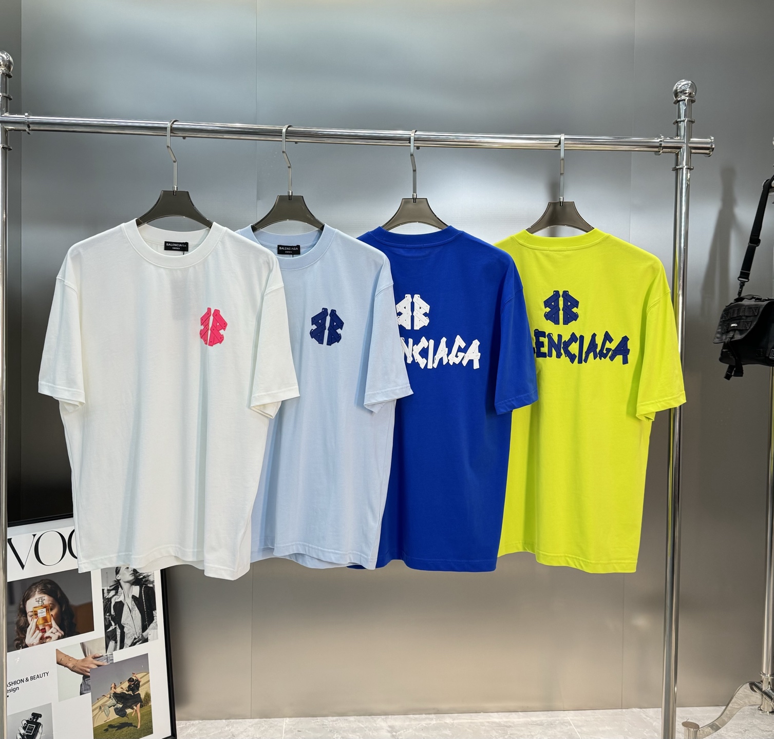 BALENCIAG*巴黎世*25s新款T恤.男女同款推荐！采用新品230g纯棉面料，柔软舒适.透气吸汗.