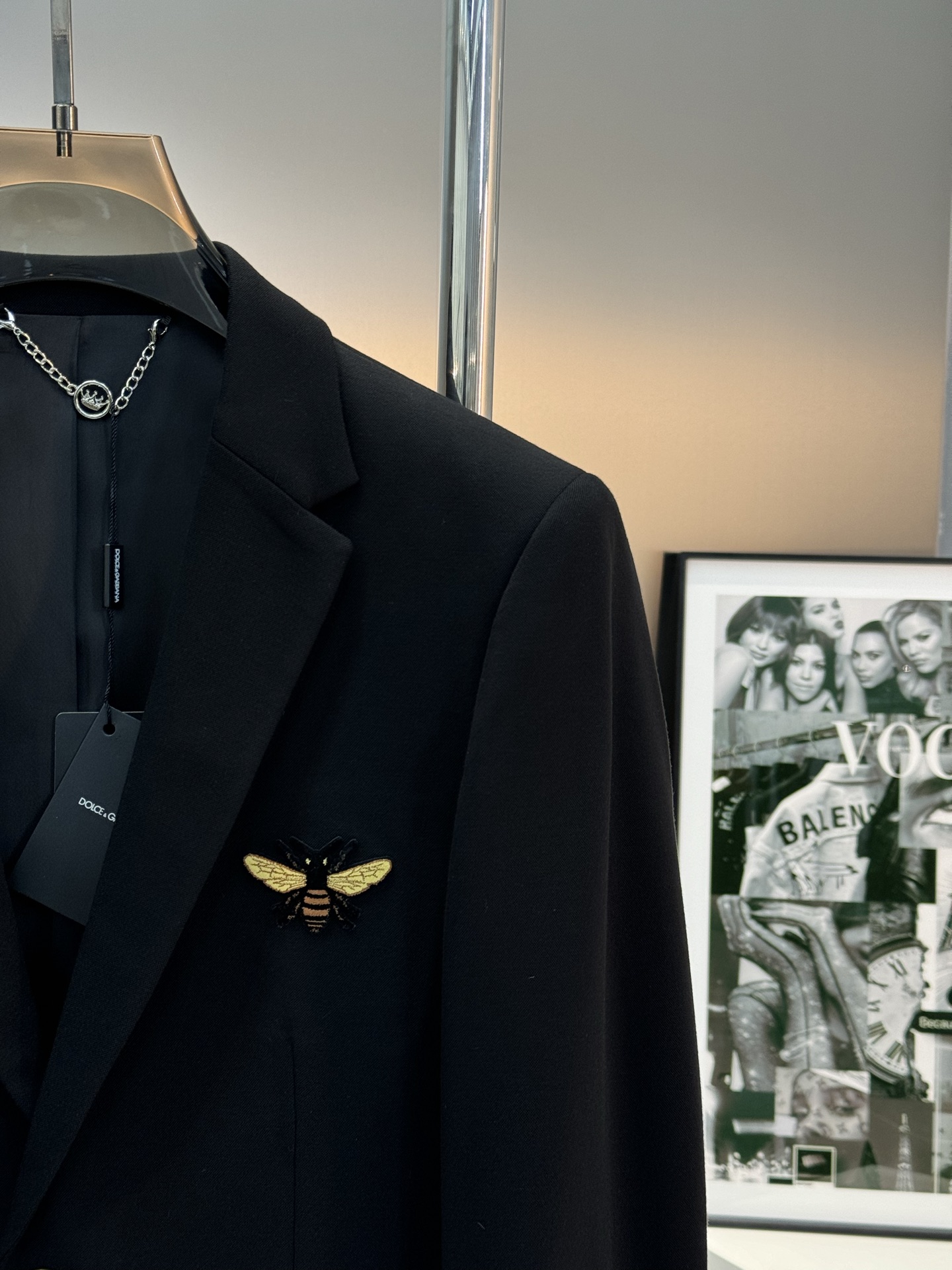 D&G杜嘉班-纳25s新款西服👨🏻精品推荐👍🏻外贸公司订单！胸口植绒小蜜蜂立体绣花.高级感强！进口原版天