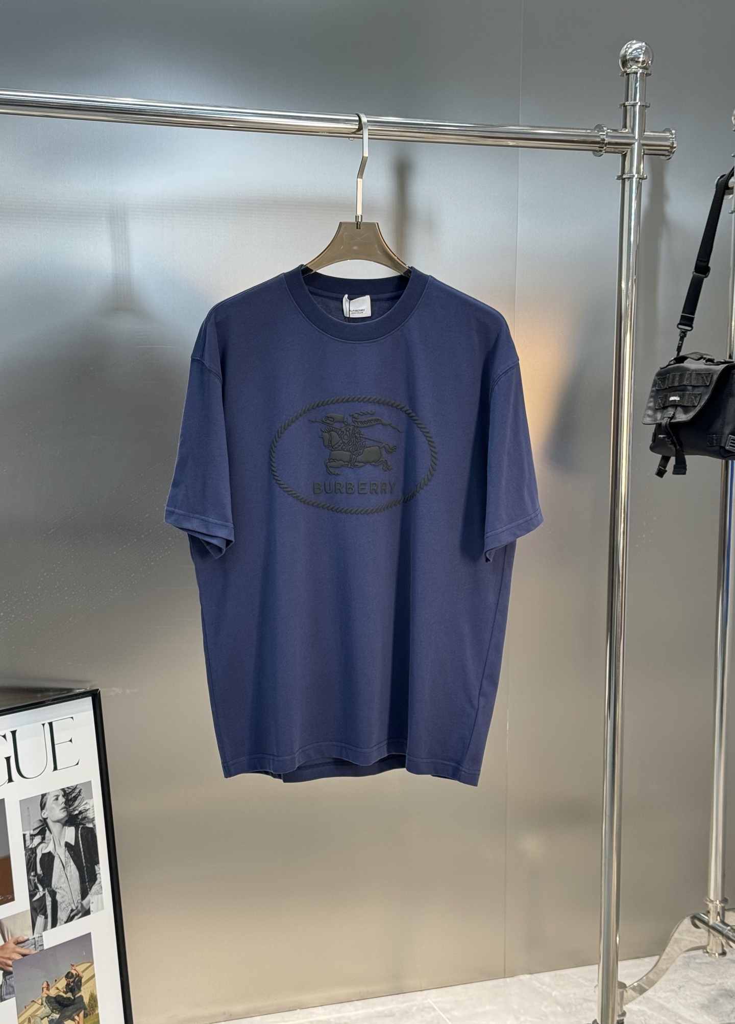 BBR*巴宝-莉2025s新品短袖T恤，男女同款！经典战马🐎胸前撞色层叠搭配.战马烫画采用立体发泡工艺🧼