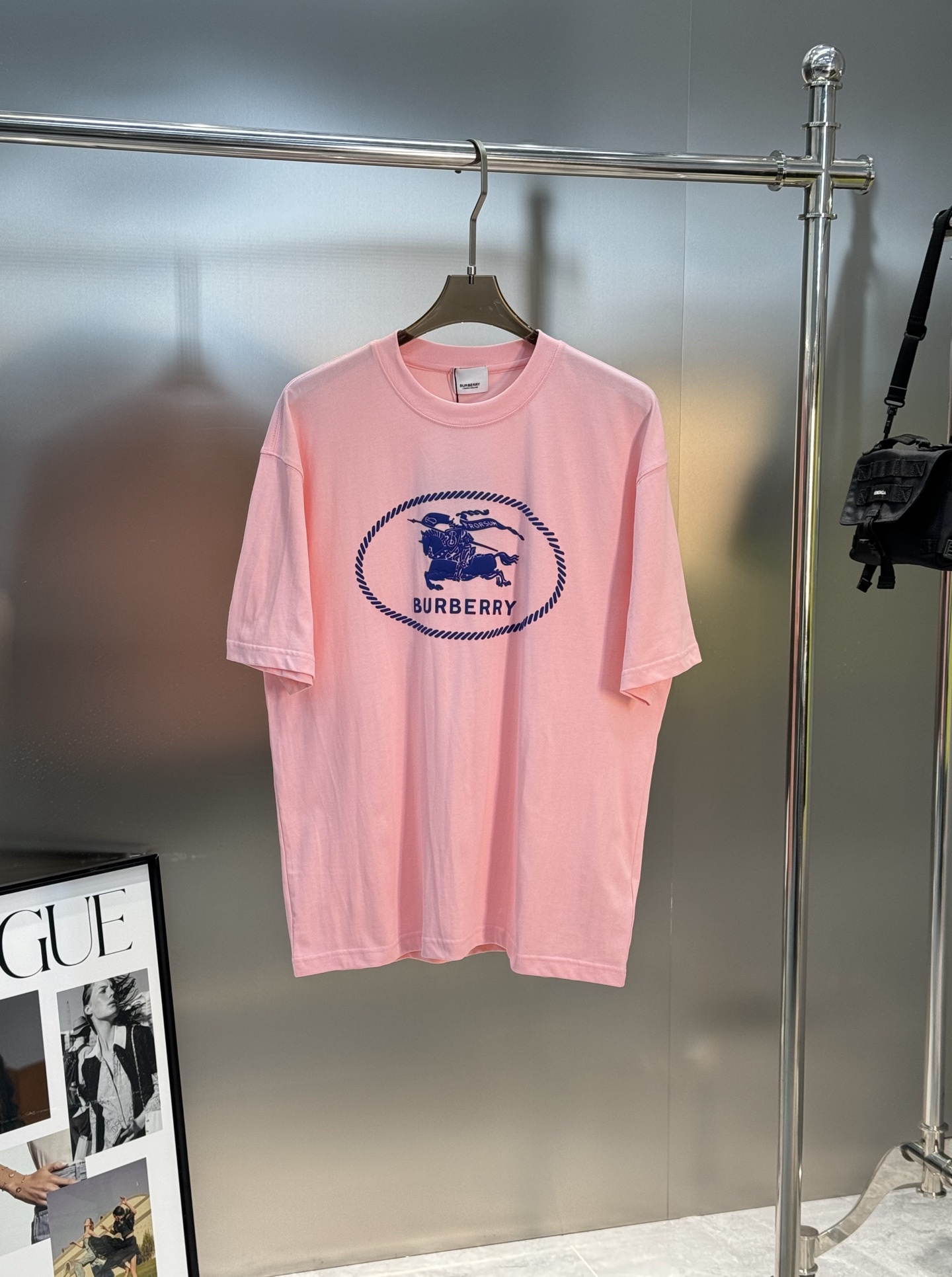 BBR*巴宝-莉2025s新品短袖T恤，男女同款！经典战马🐎胸前撞色层叠搭配.战马烫画采用立体发泡工艺🧼