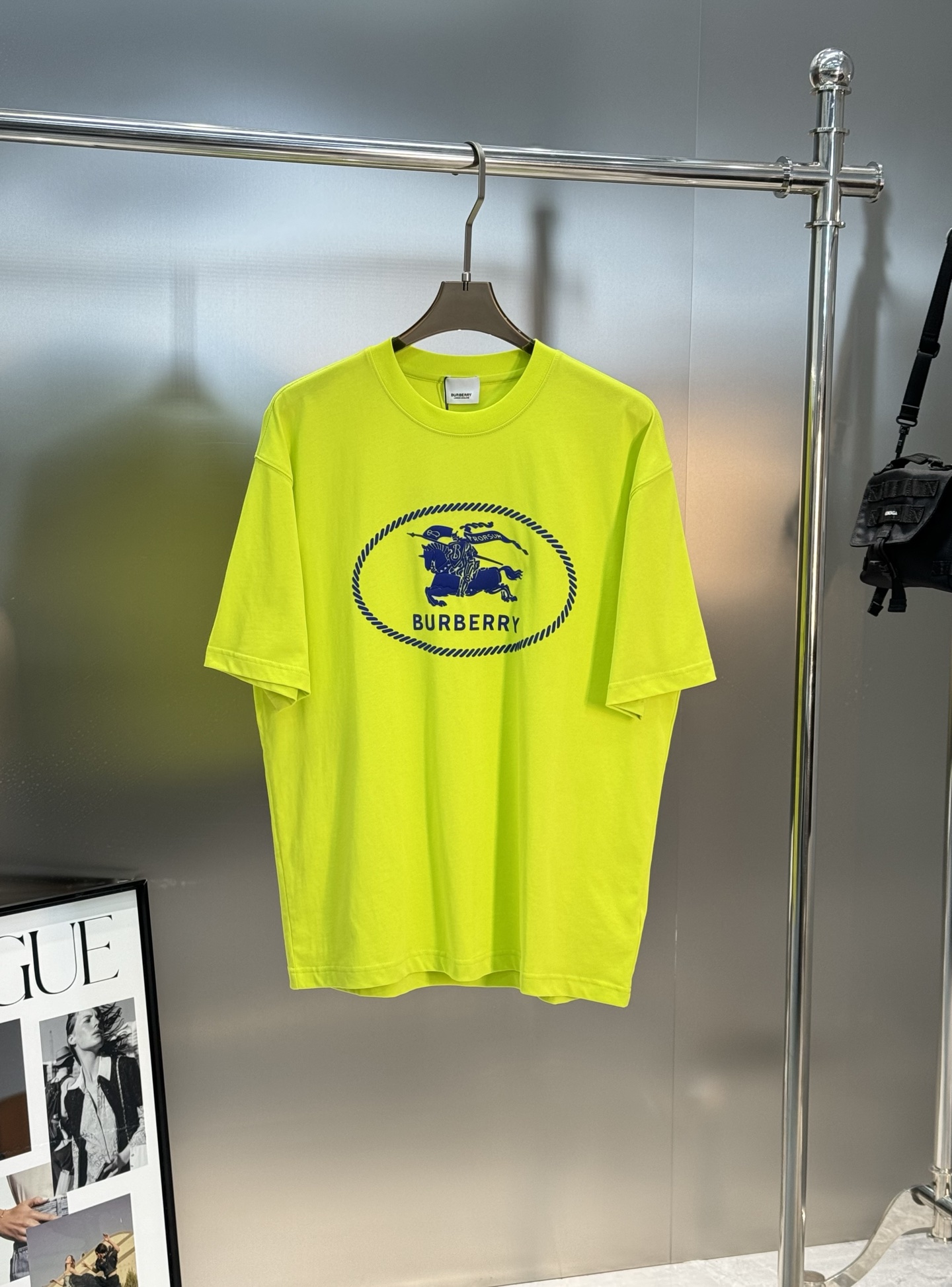 BBR*巴宝-莉2025s新品短袖T恤，男女同款！经典战马🐎胸前撞色层叠搭配.战马烫画采用立体发泡工艺🧼