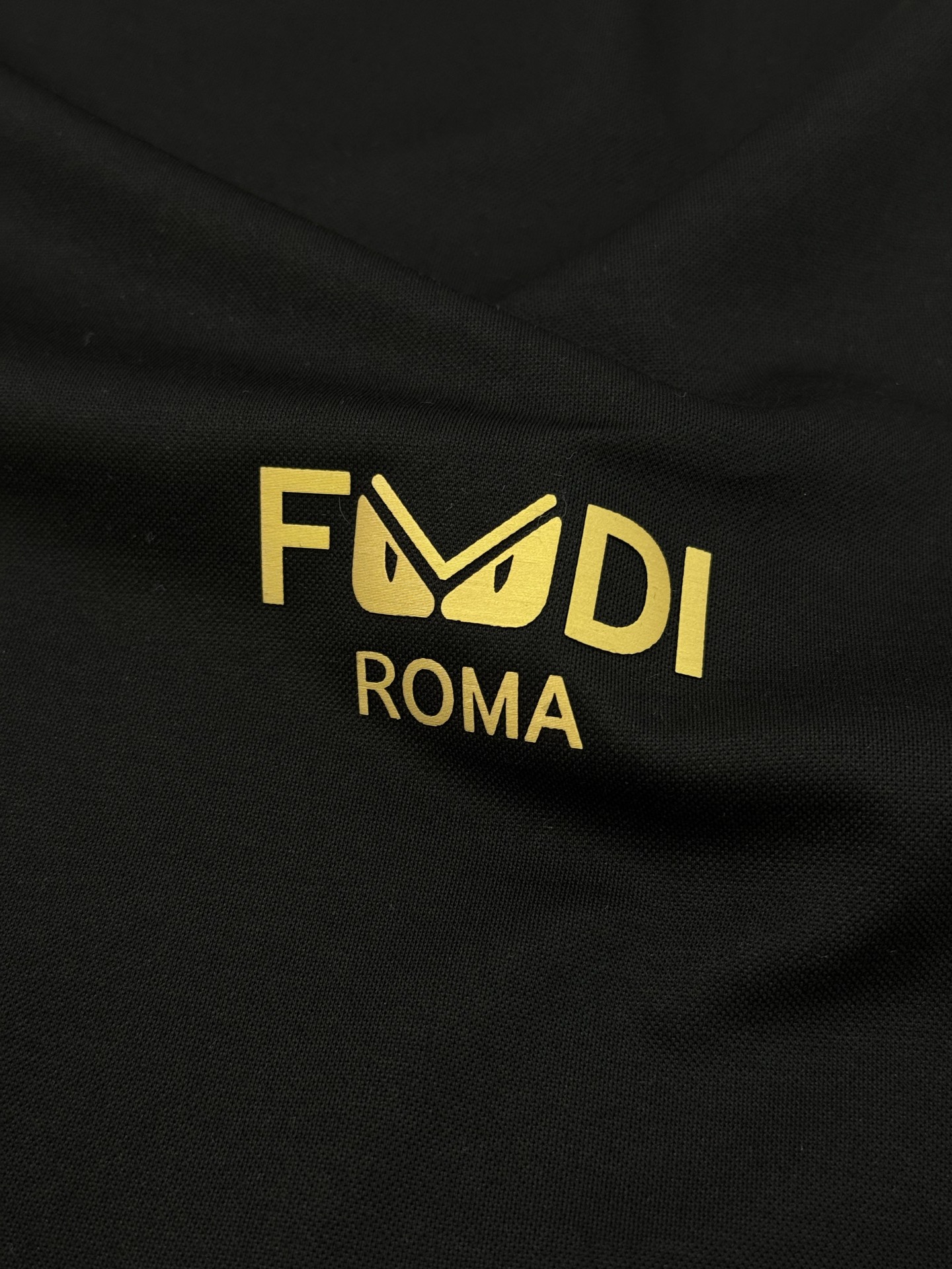 T恤FEND*I芬迪25春夏新款圆领短袖.经典FD小怪兽.高版本推荐～干净简单款式.胸前FEN DI字母