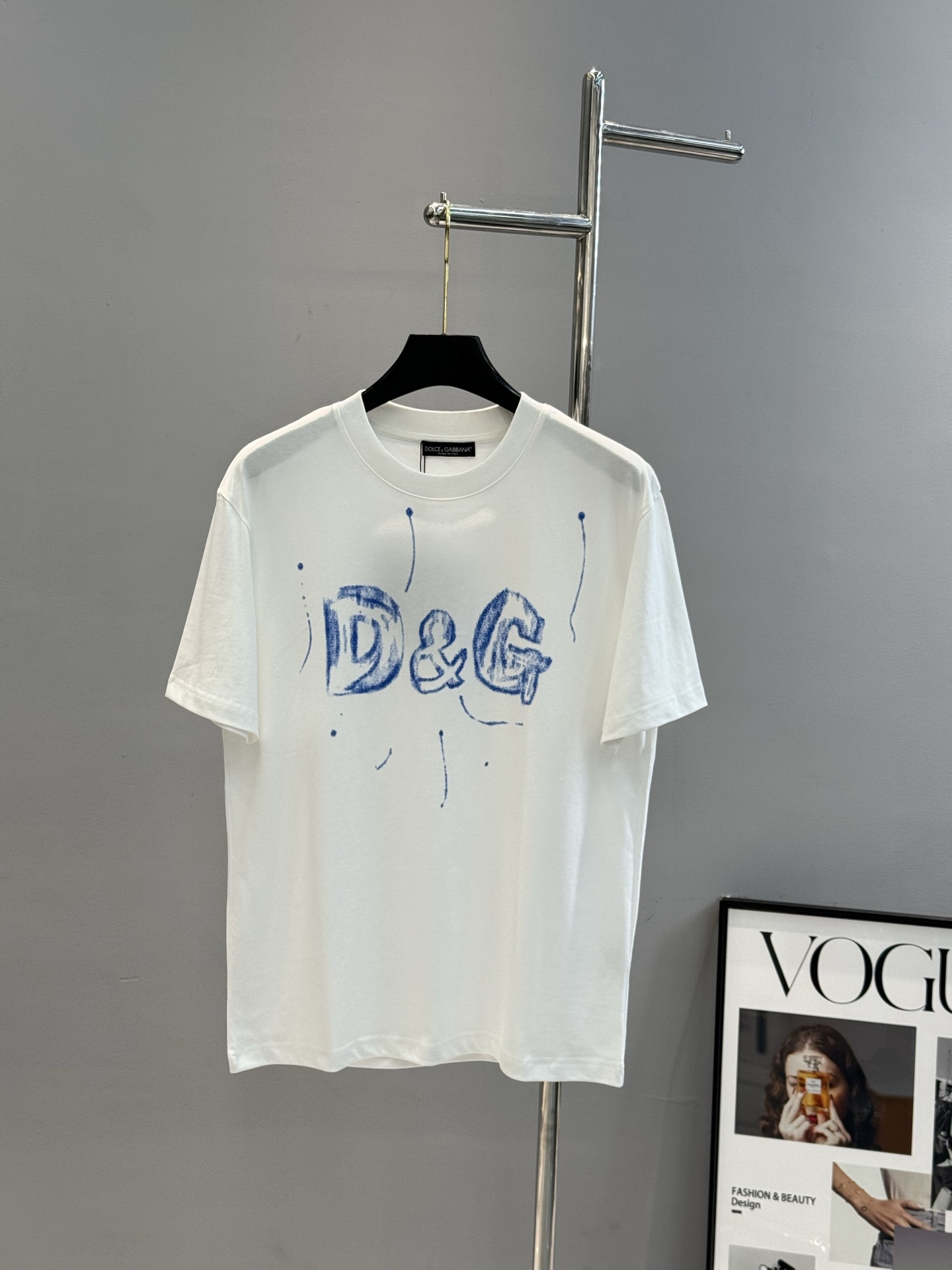 
D&G*杜嘉-班纳25s新款圆领T恤.男女同款！新品推荐.高端字母数码印花精致细腻，品牌字母图形经典呈