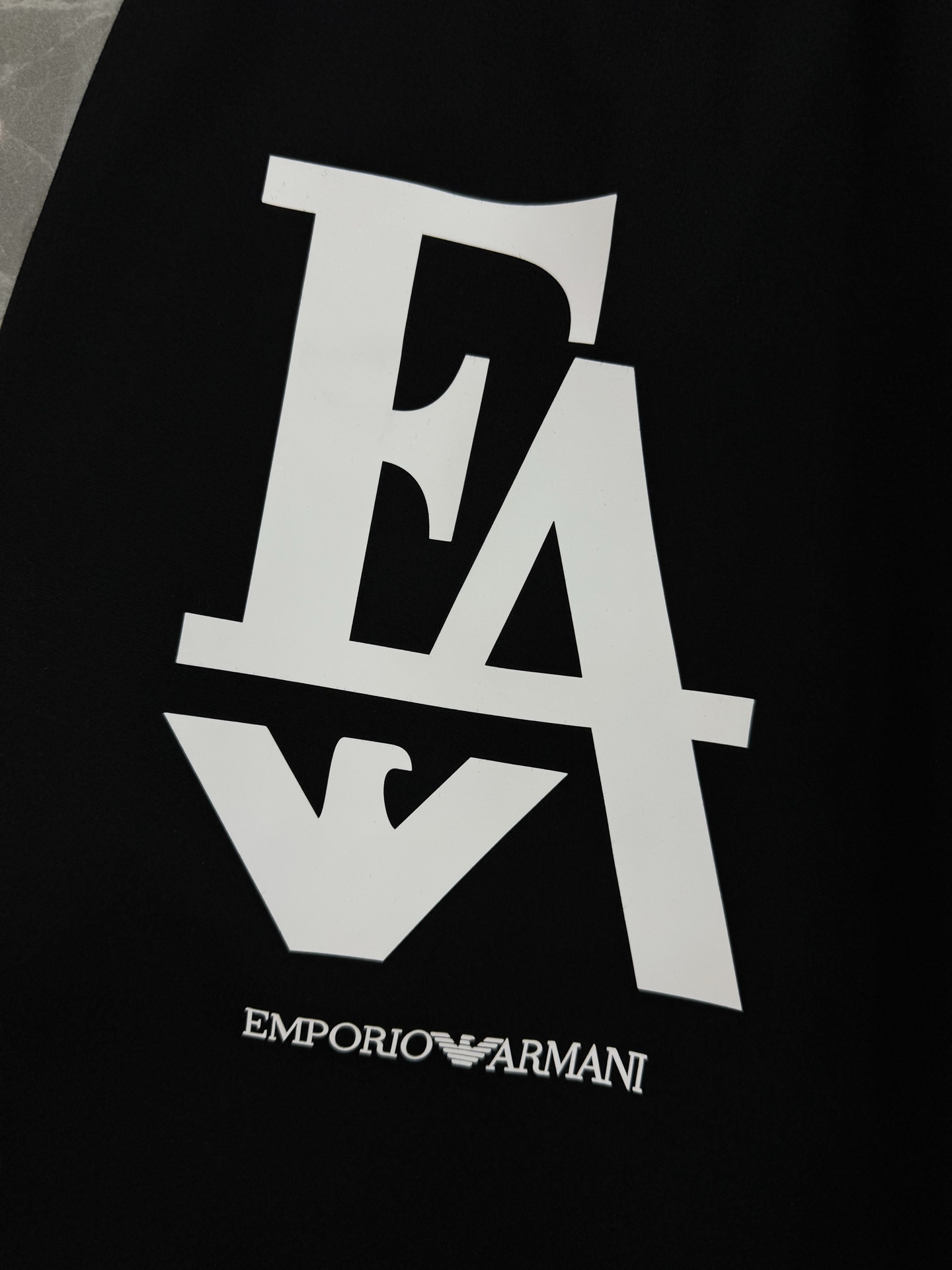 
ARMAN*EA7系列原单短裤推荐～25s五分休闲短裤.男女同款！大字母印花视觉冲击力时尚感强！进口高