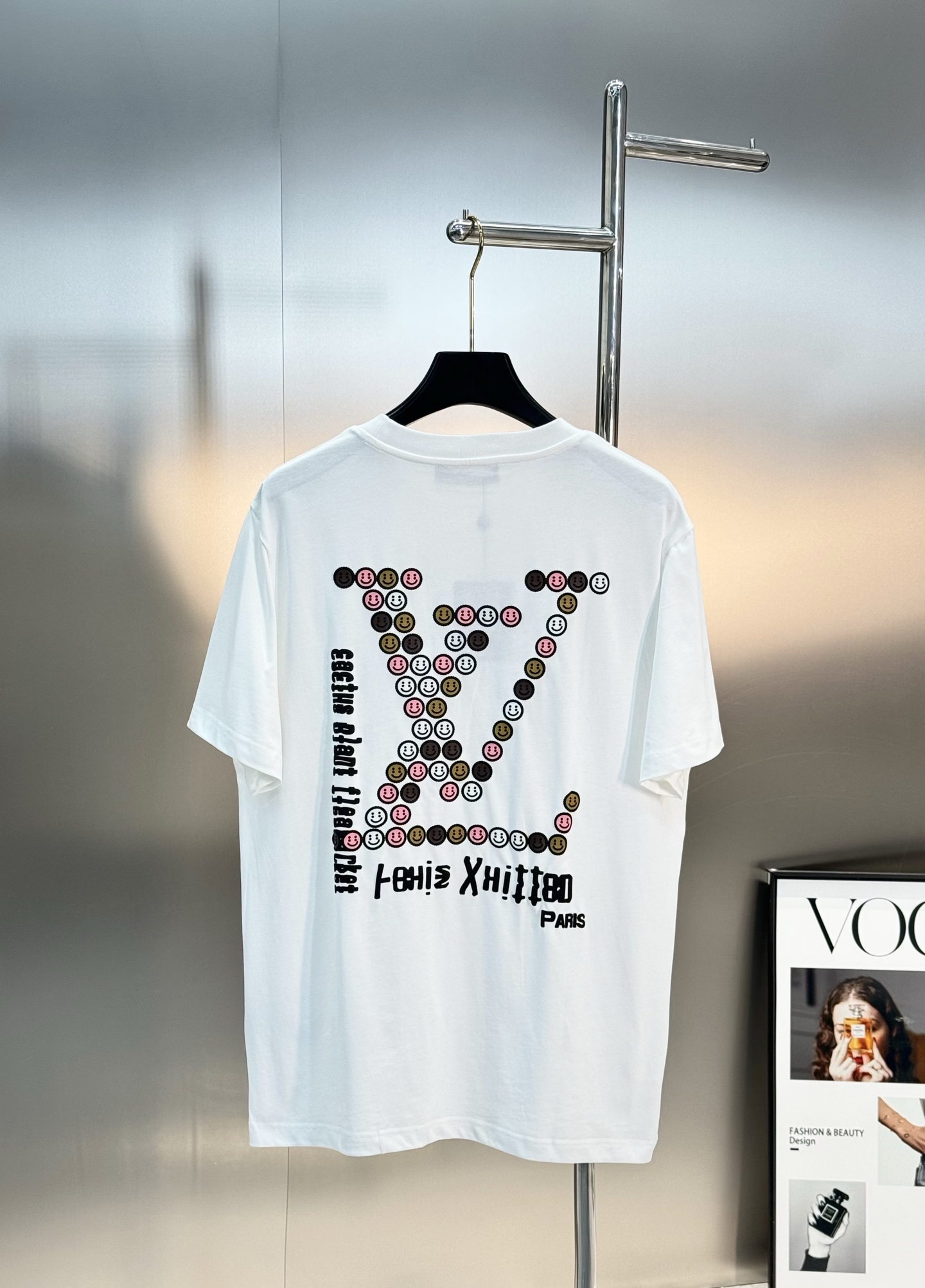 
驴牌*25s新款T恤.男女同款！丝光棉烫画工艺.品牌字母图形打造.时尚好看.潮男时尚感强.干净清爽简单